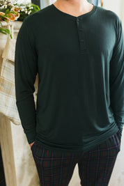 Midnight Mistletoe Plaid Men’s Top IMJ x Daryl-Ann Denner