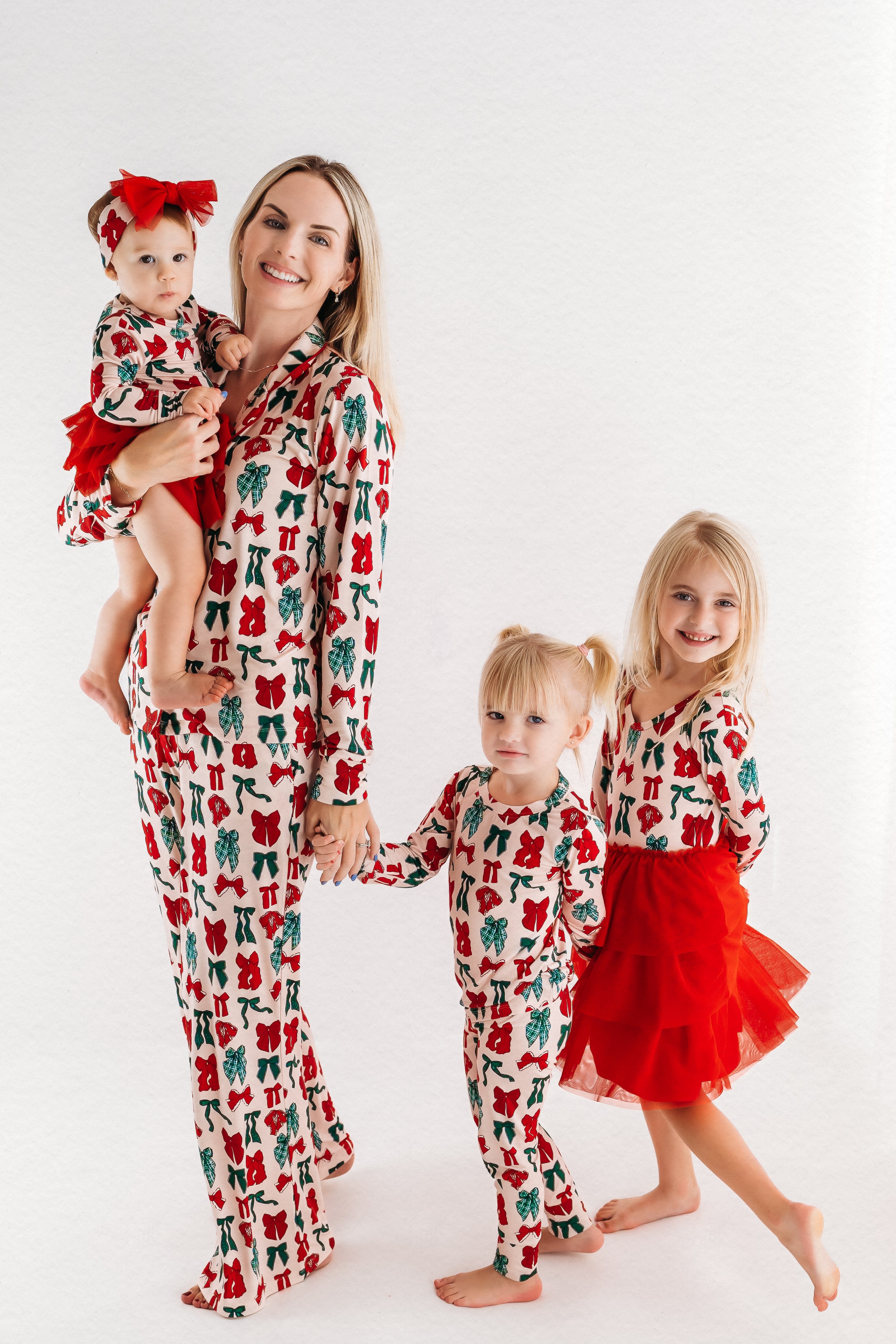 PRE-ORDER SHIPPING 12/3 - Christmas Bows Two Piece Set