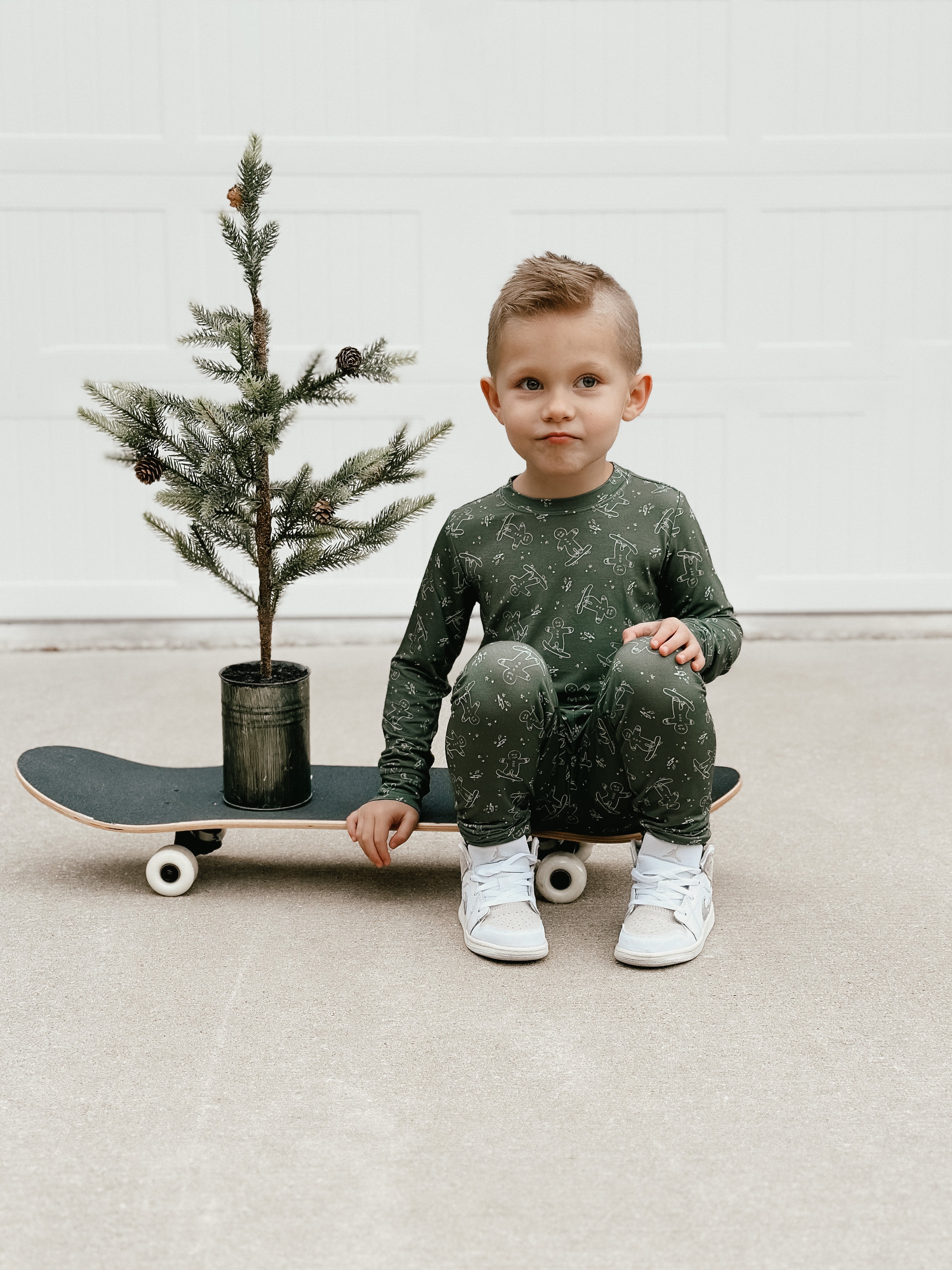 Skater Gingerbread Man Two Piece Set