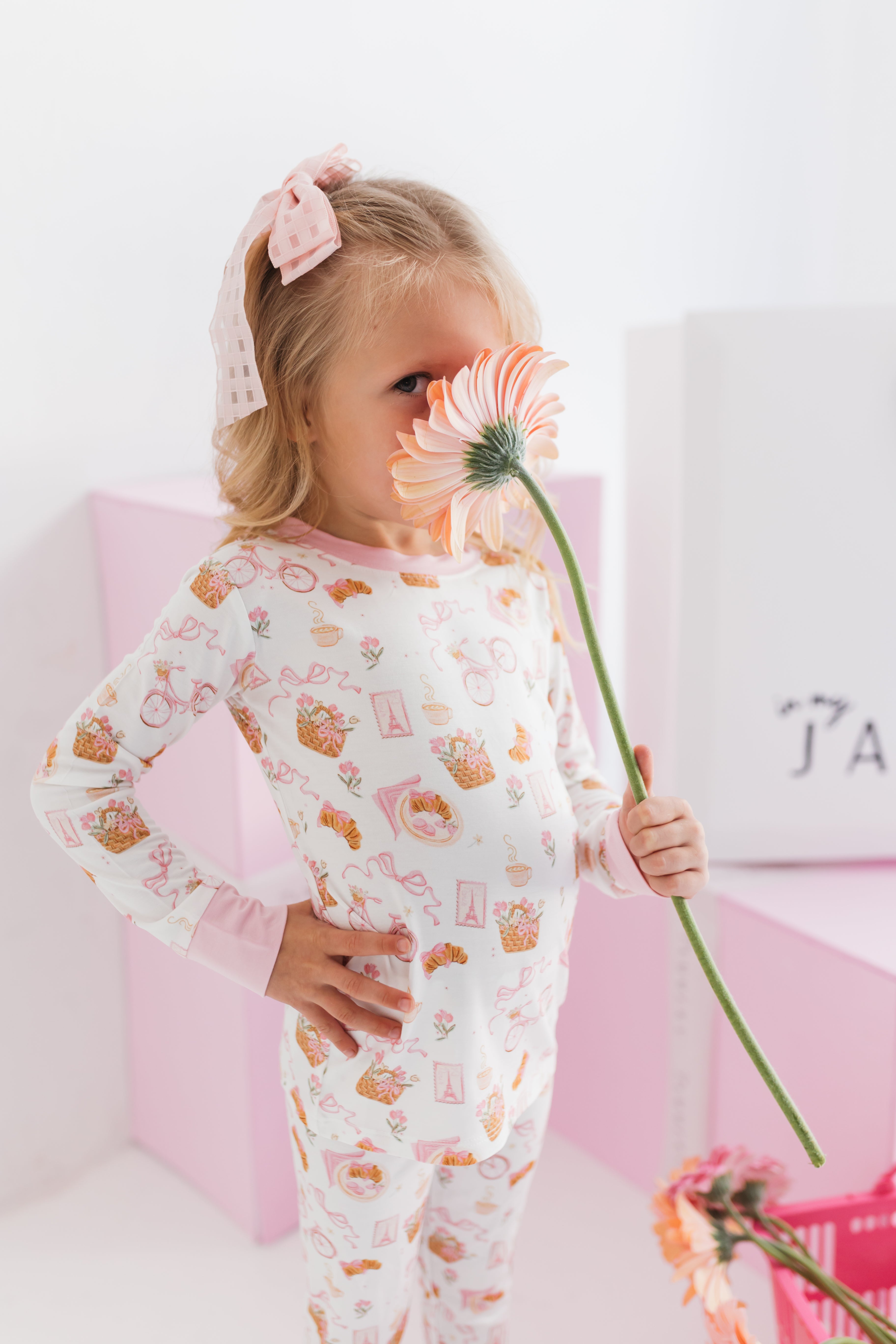 Coffee and Croissants Two Piece Set