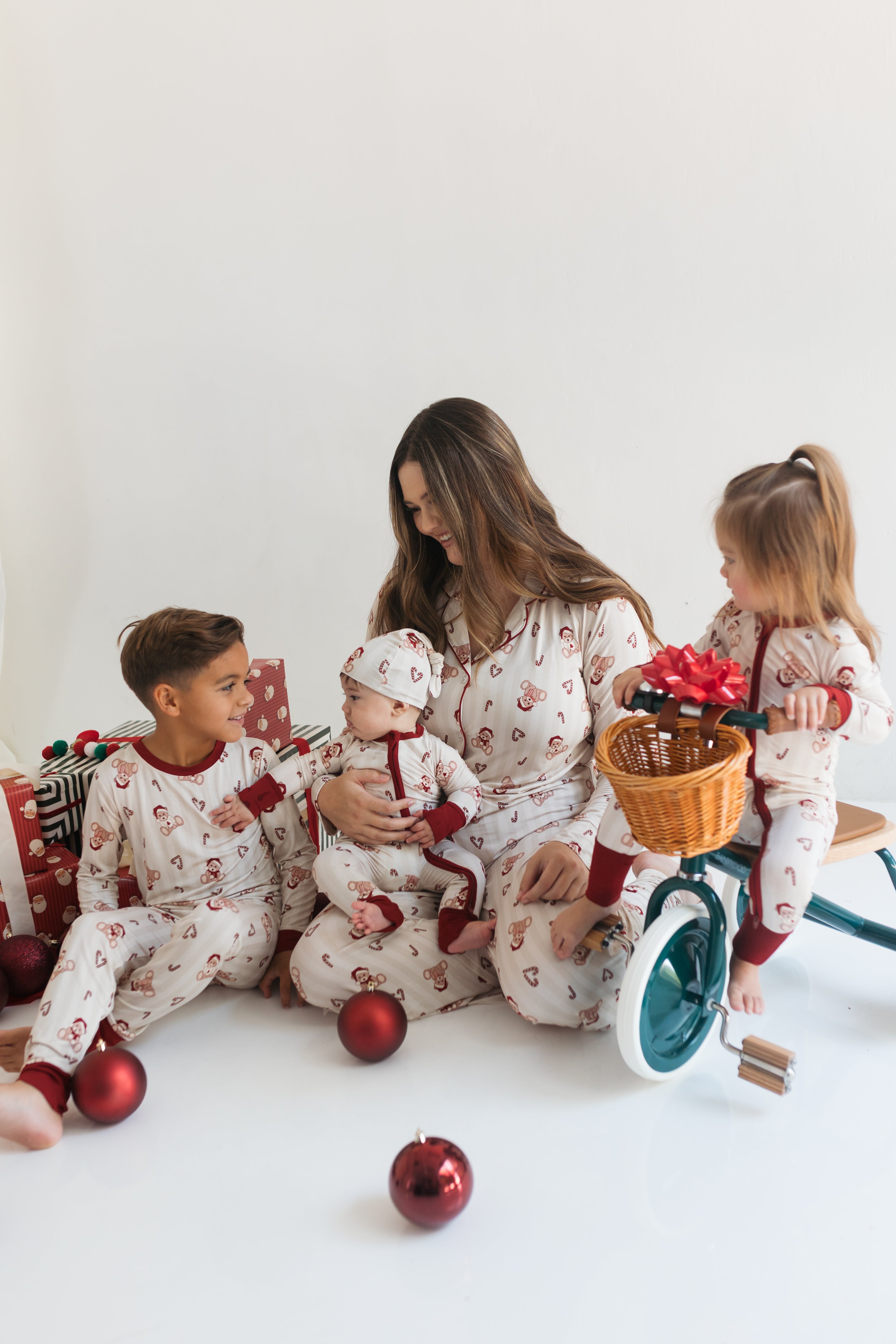 Bear-y Merry Zipper Romper