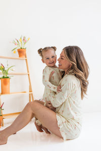 Tulip Fields Women's Long Sleeve Short Set