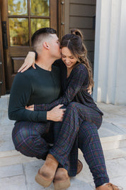 Midnight Mistletoe Plaid Men’s Joggers IMJ x Daryl-Ann Denner