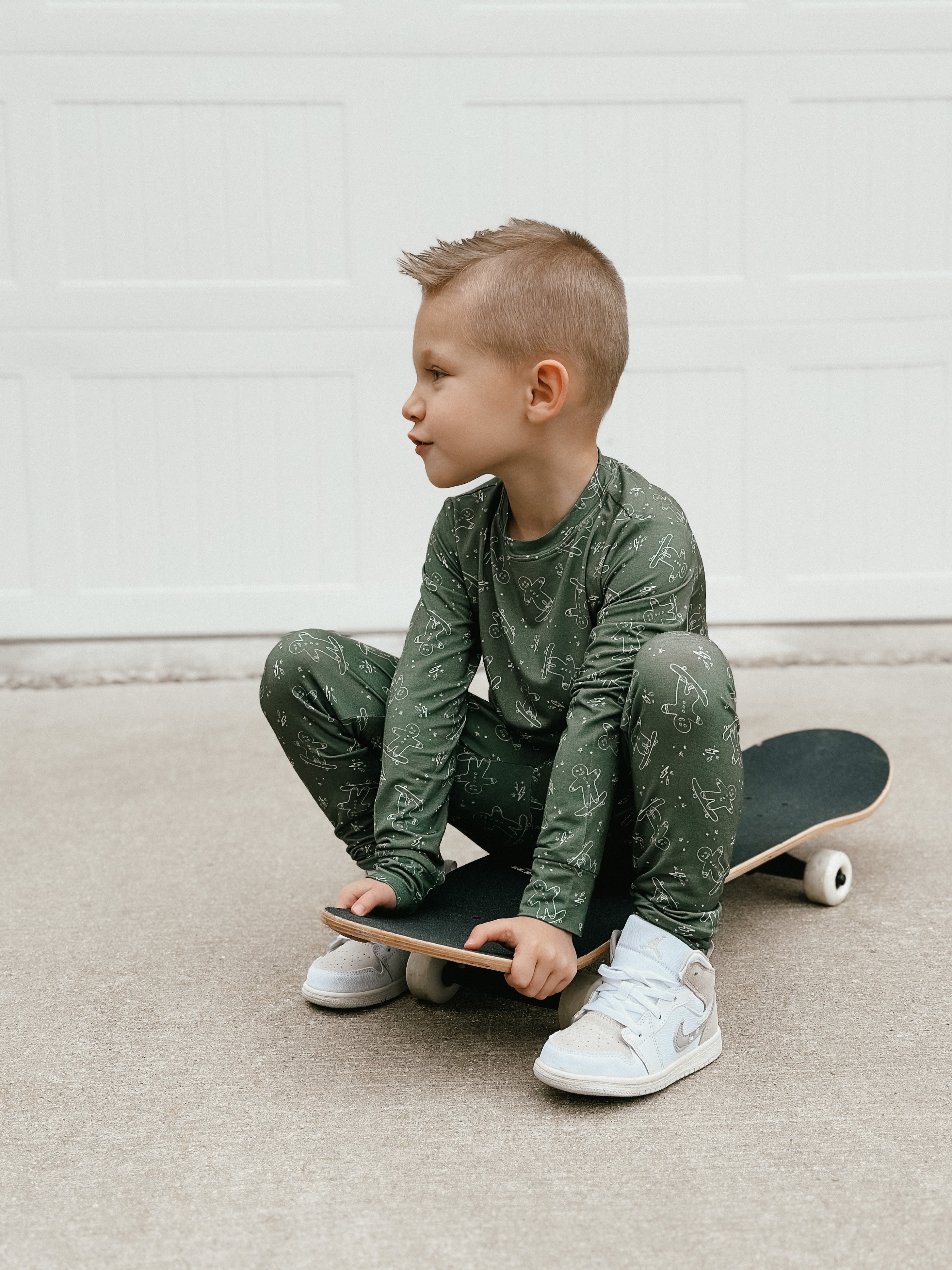 Skater Gingerbread Man Two Piece Set