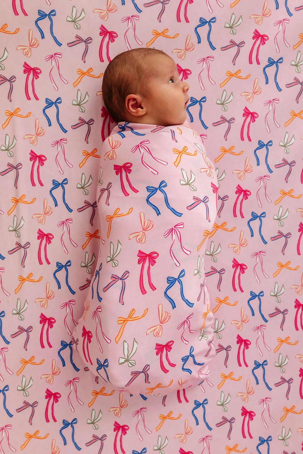 Multicolor Bow Crib Sheet