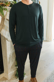 Midnight Mistletoe Plaid Men’s Joggers IMJ x Daryl-Ann Denner