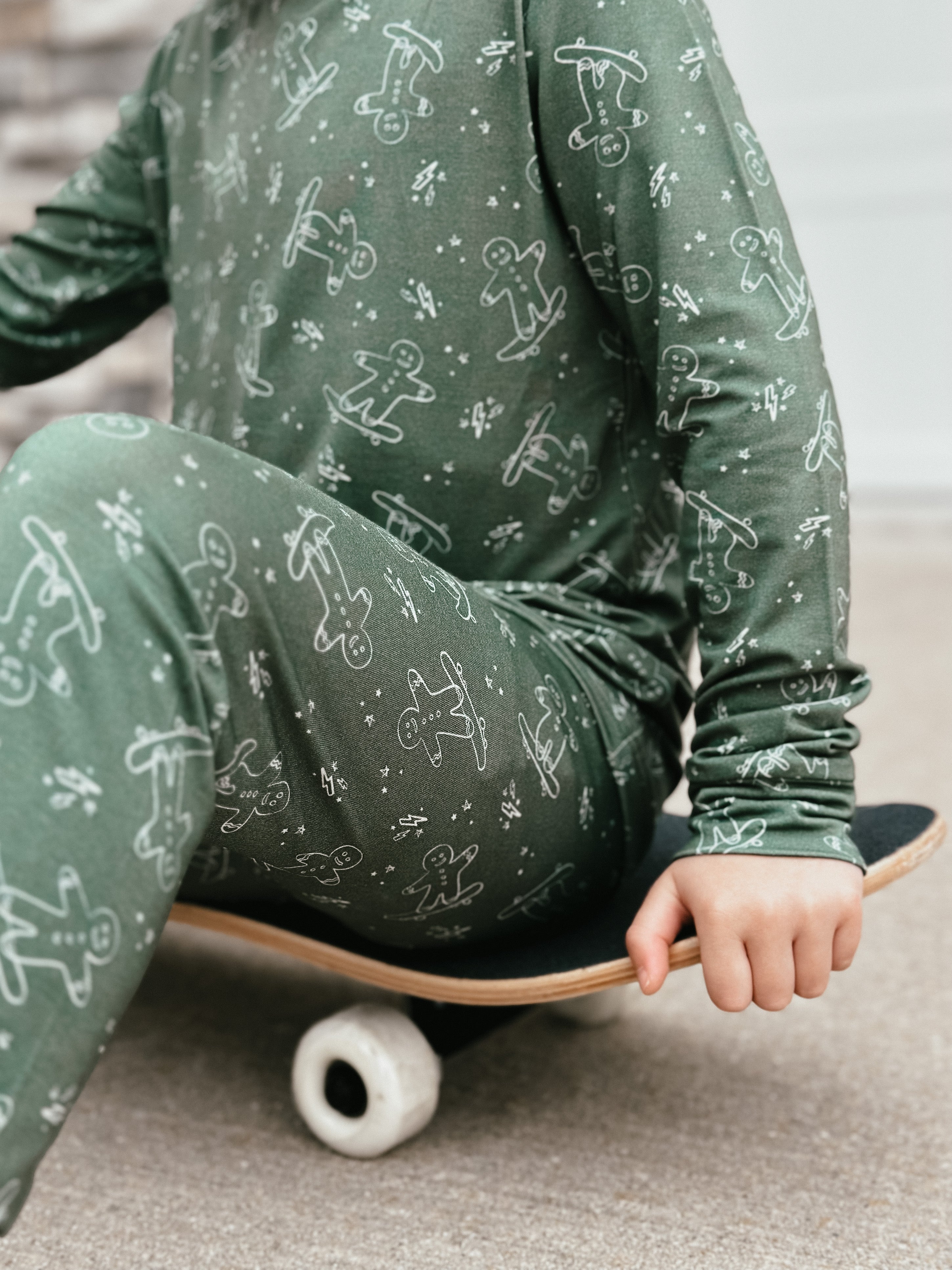 Skater Gingerbread Man Two Piece Set