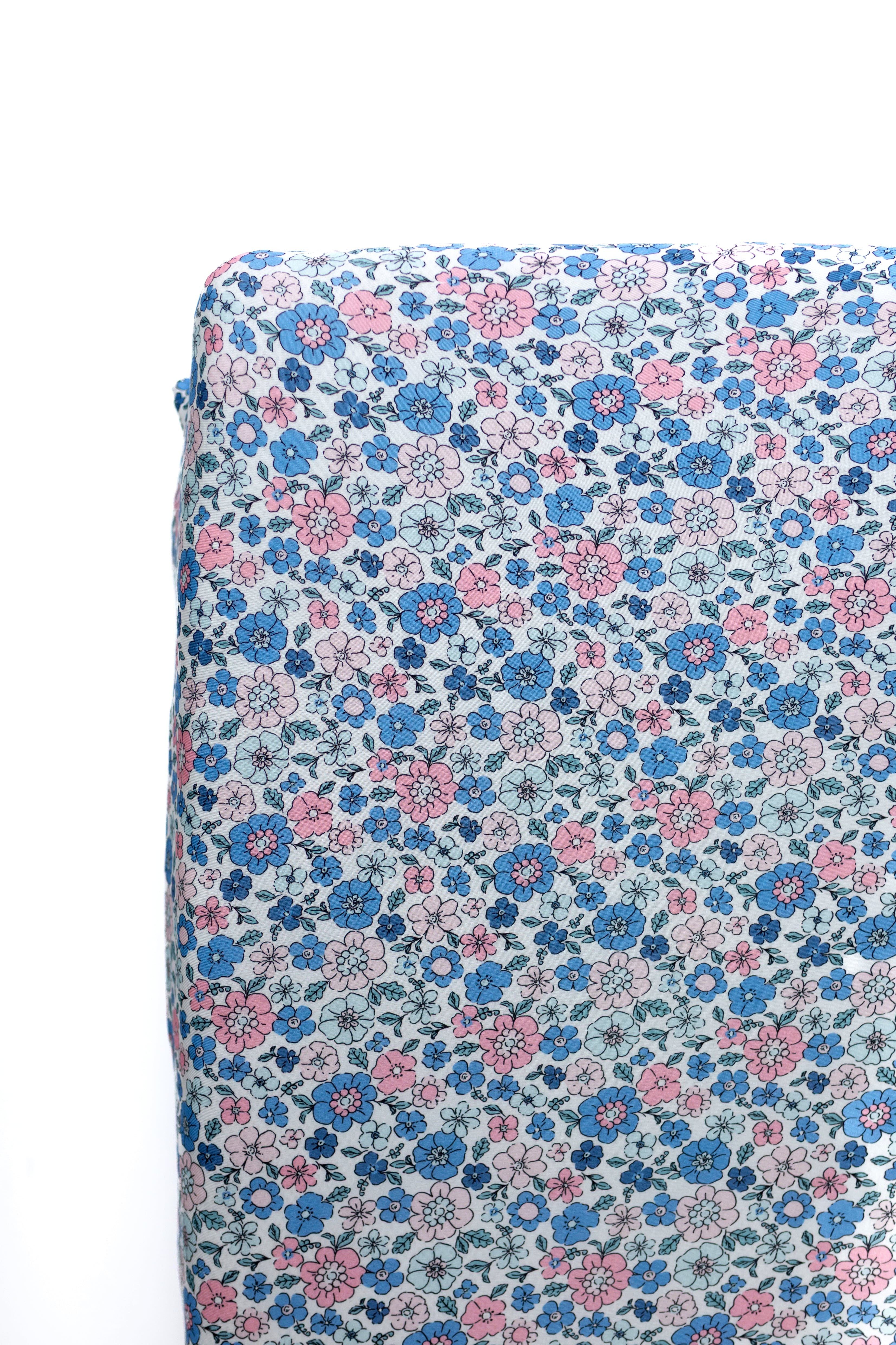 Lily Floral Crib Sheet