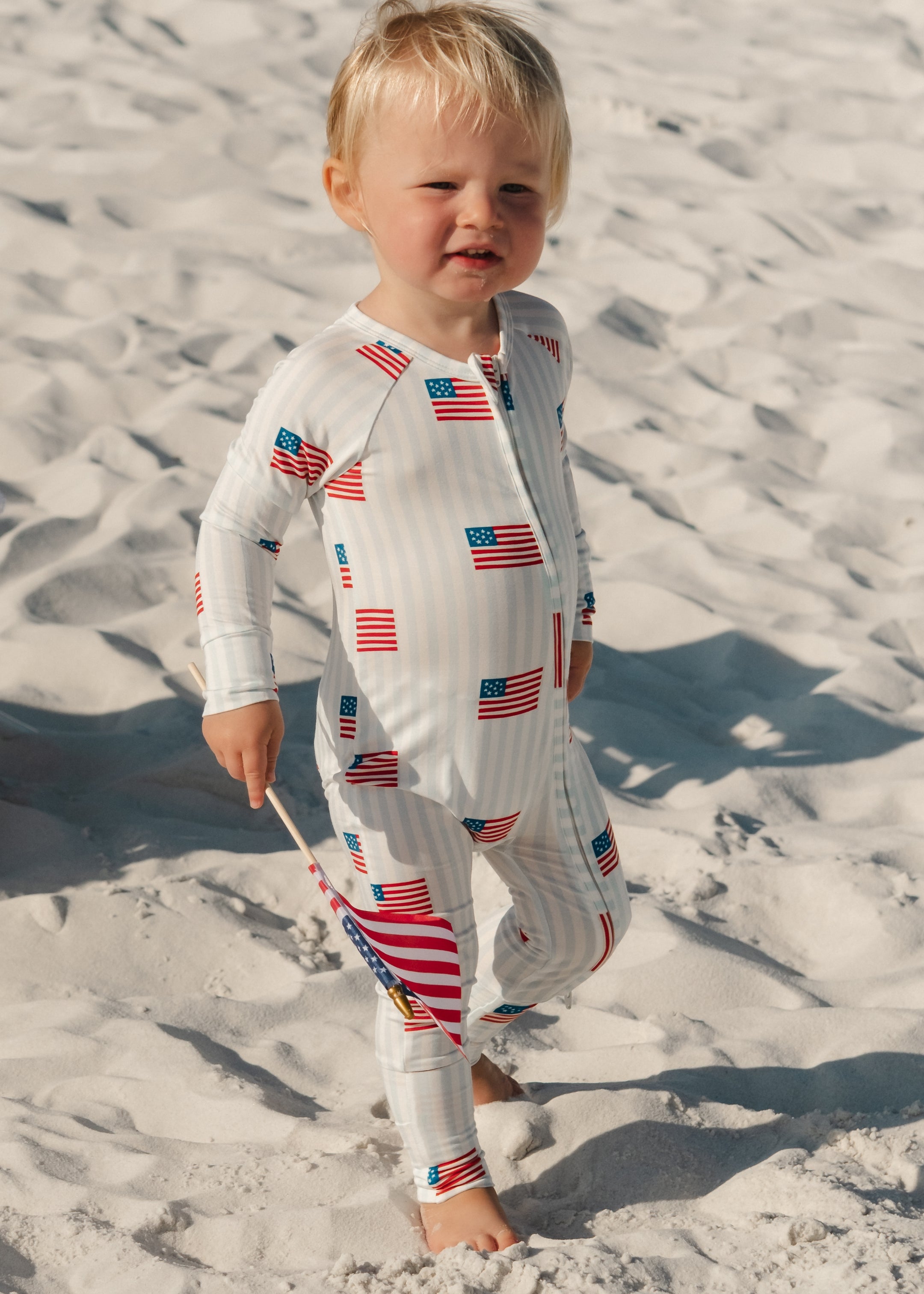 PDP-AllAmerican-Zipper-1_2x_804c43fe-6685-4e1d-8679-32c769d86acb.jpg