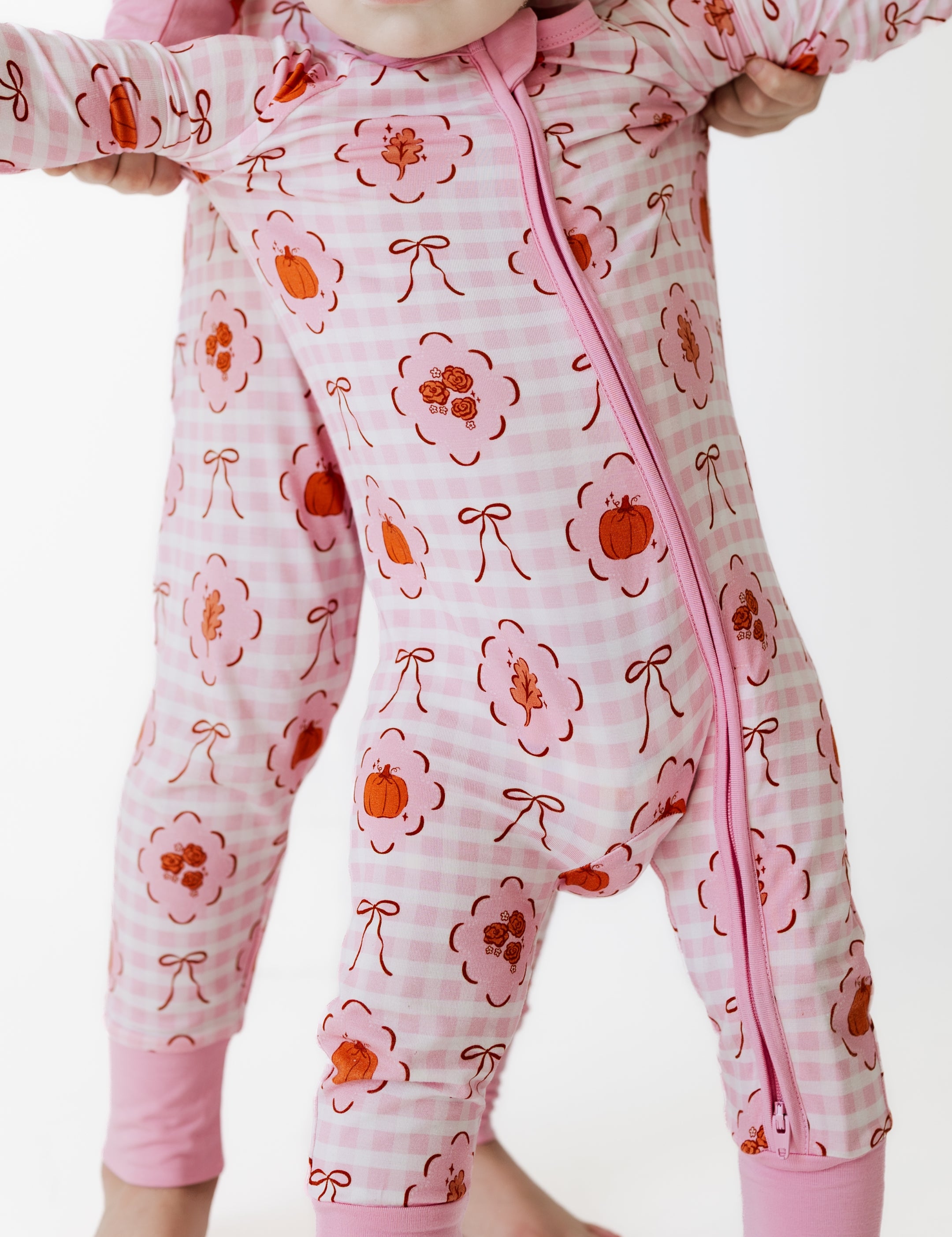 PDP-AutumnBowGingham-Zipper2_2x_8af90740-38cb-4f6b-a7fa-d4a5999b5ddf.jpg