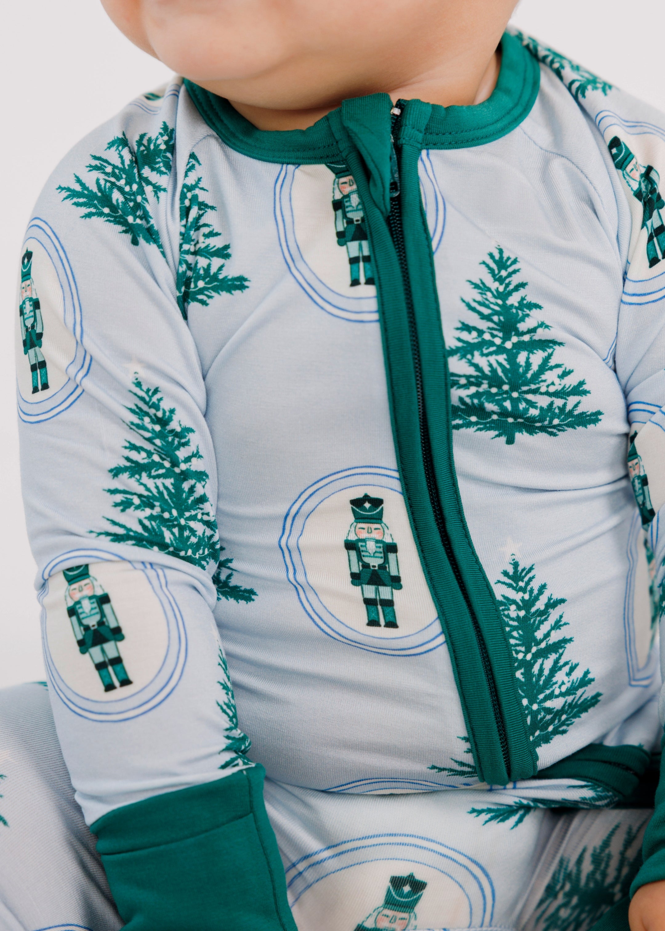 PDP-BlueNutcracker-Zipper-2_2x_89948a1d-5fff-4a94-9274-50cc8df7862f.jpg