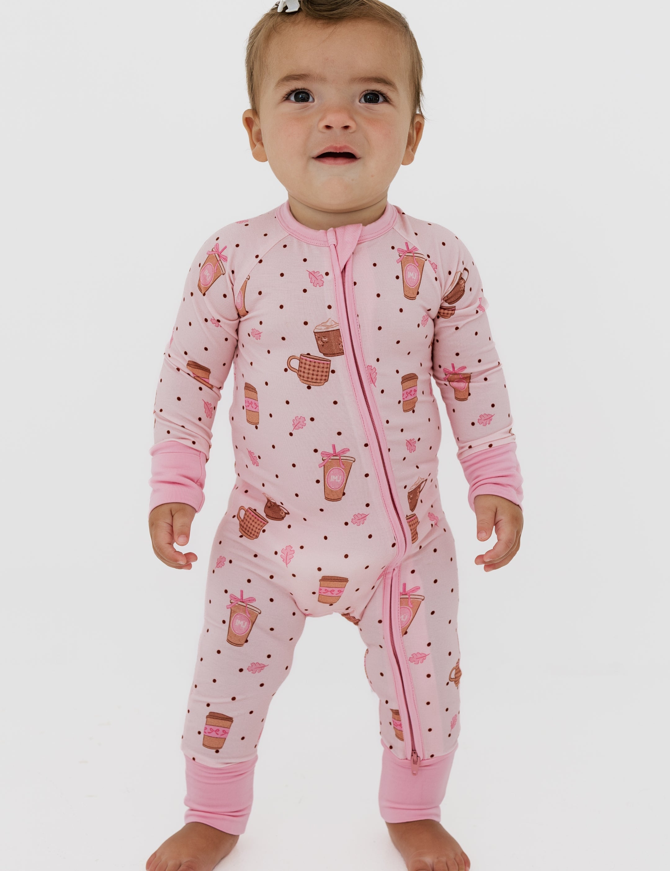 PDP-CozyCoffeeClub-Zipper1_2x_1c8a6b5a-b44c-49c1-a722-d175f47e6869.jpg