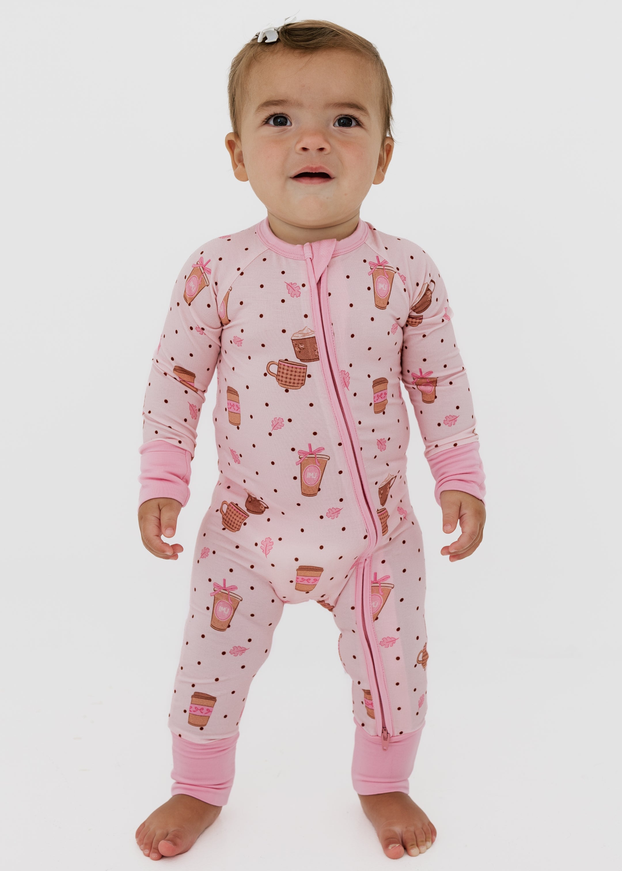 PDP-CozyCoffeeClub-Zipper1_2x_1c8a6b5a-b44c-49c1-a722-d175f47e6869.jpg