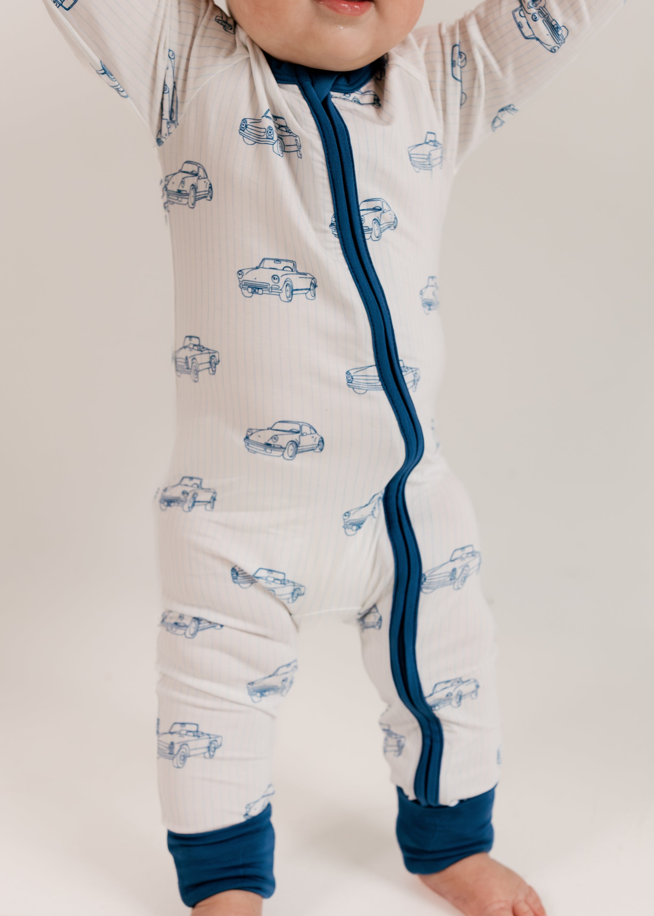 PDP-CruisingCars-Zipper-2_2x_5a2a5a6d-9679-4a13-bc13-22c303ebd97e.jpg