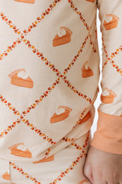 Fall Pie and Leaves Two Piece Set