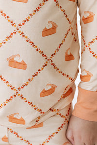 Fall Pie and Leaves Two Piece Set