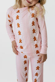 Gingerbread Cookie Two Piece Set