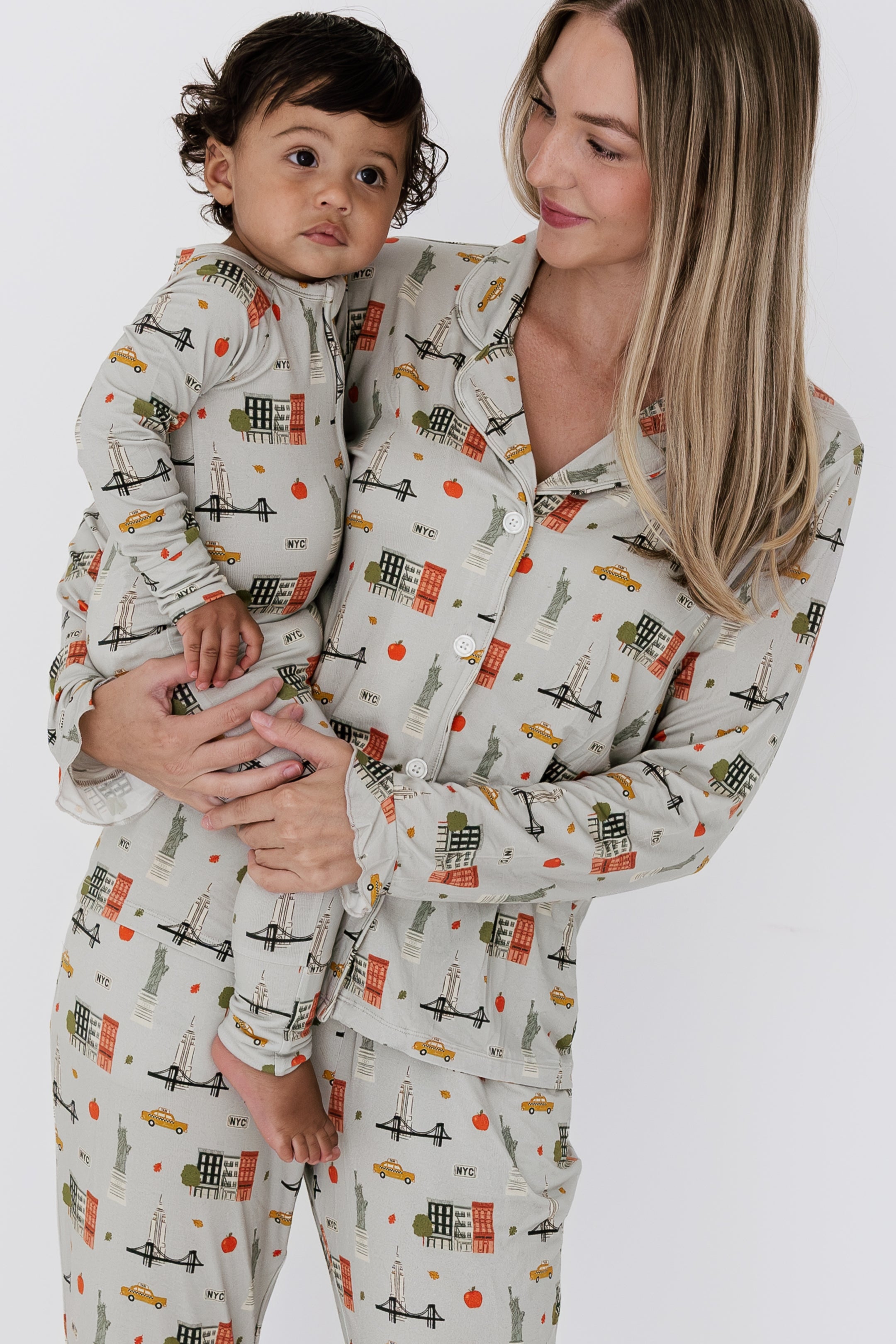 Gray Big Apple Dreams Women's Long Sleeve Ruffle Set