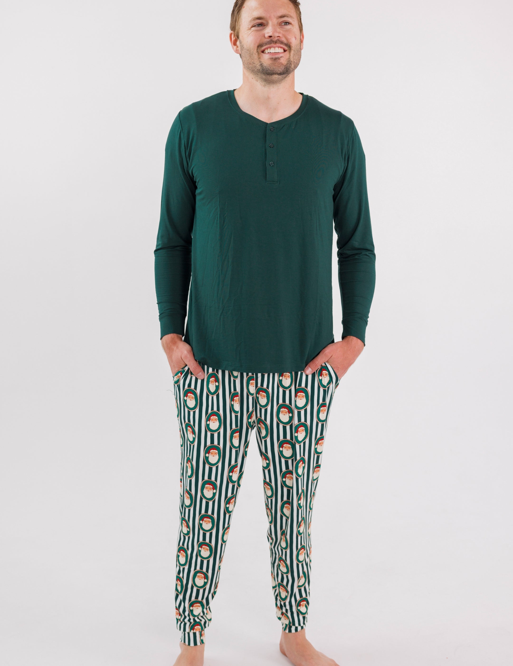 PDP-GreenSanta-Mens-1_2x_17570eb6-f583-4e5f-9209-4f806852a7cc.jpg