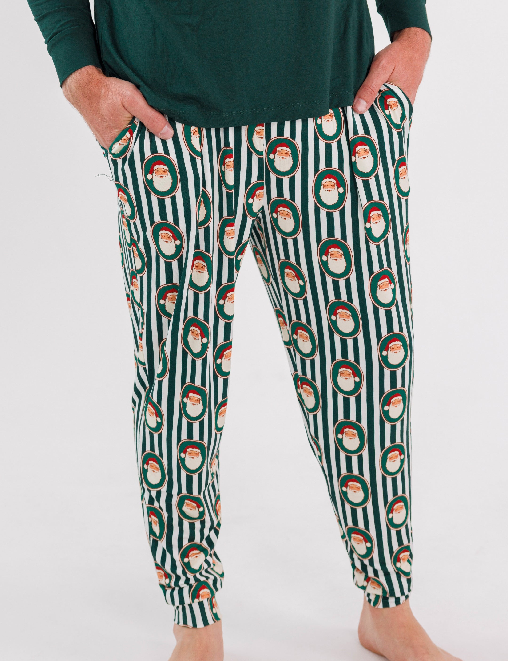 PDP-GreenSanta-MensPants-1_2x_df9b42a8-9ffa-4acd-8f85-9c6a4a4d897a.jpg