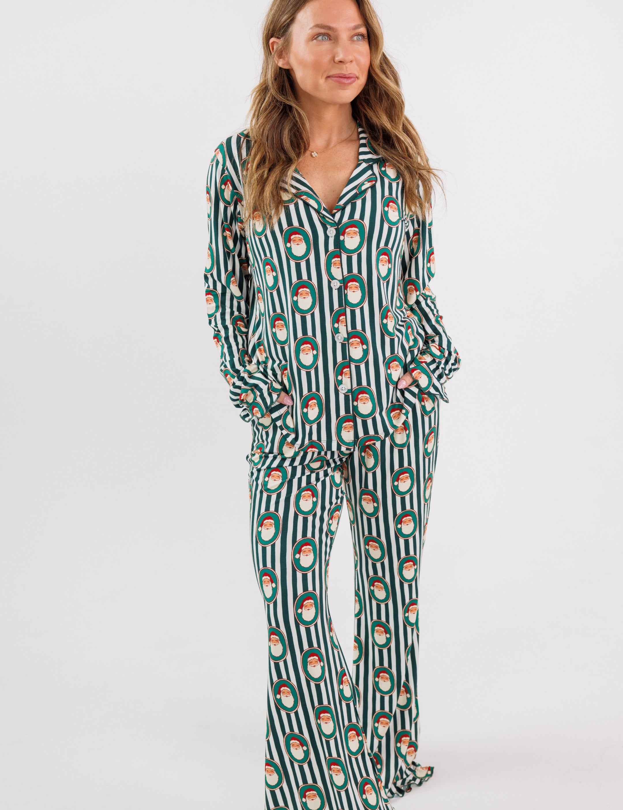 PDP-GreenSanta-Womens-1_2x_c942f7a6-6c28-4a33-bcd7-6e7dee239f3d.jpg