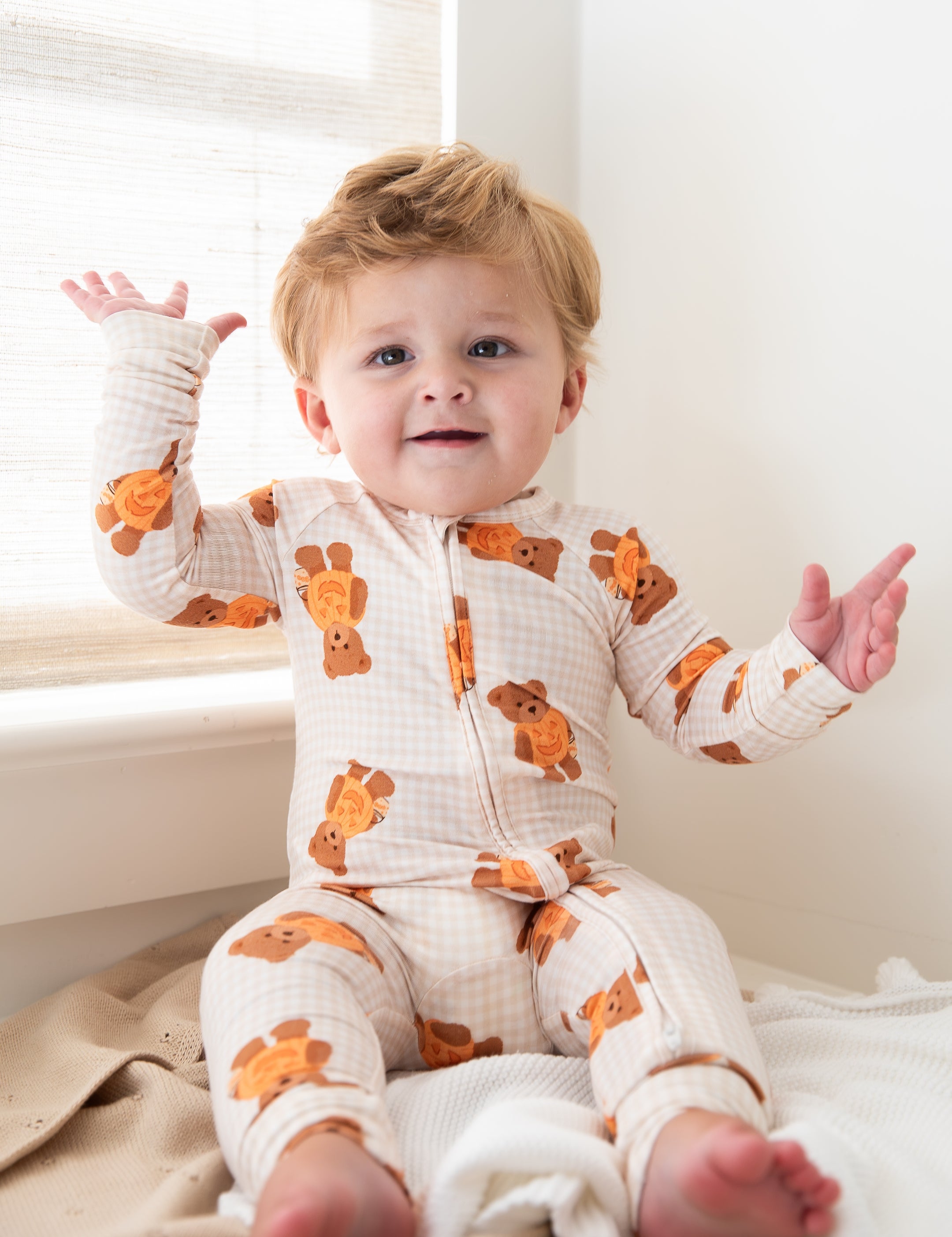 PDP-HAL-BooBearGingham-Zipper2_2x_7b12e44d-52d8-48e5-bdb0-0da4f03b5008.jpg