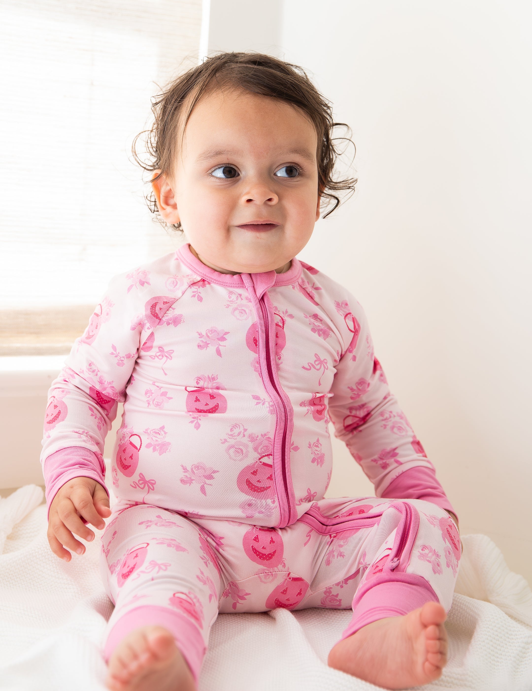 PDP-HAL-CandyPail-Zipper2_2x_8d6ee083-2259-40c3-b08d-8fafeac8f095.jpg