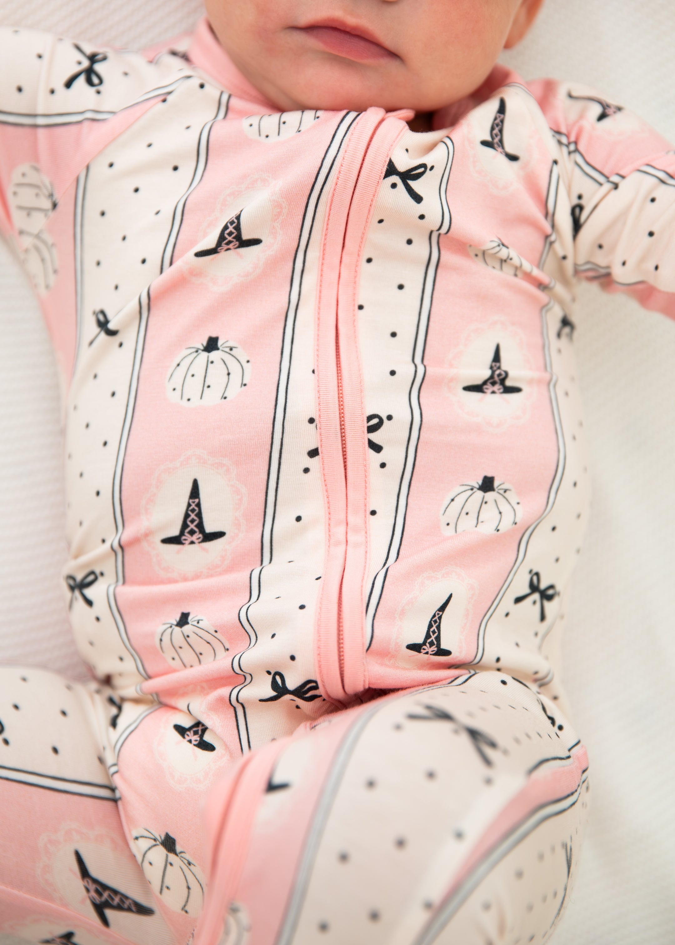 PDP-HAL-PrettyPumpkin-Zipper2_2x_c88343a9-4812-43c0-8323-591e2ba2f407.jpg