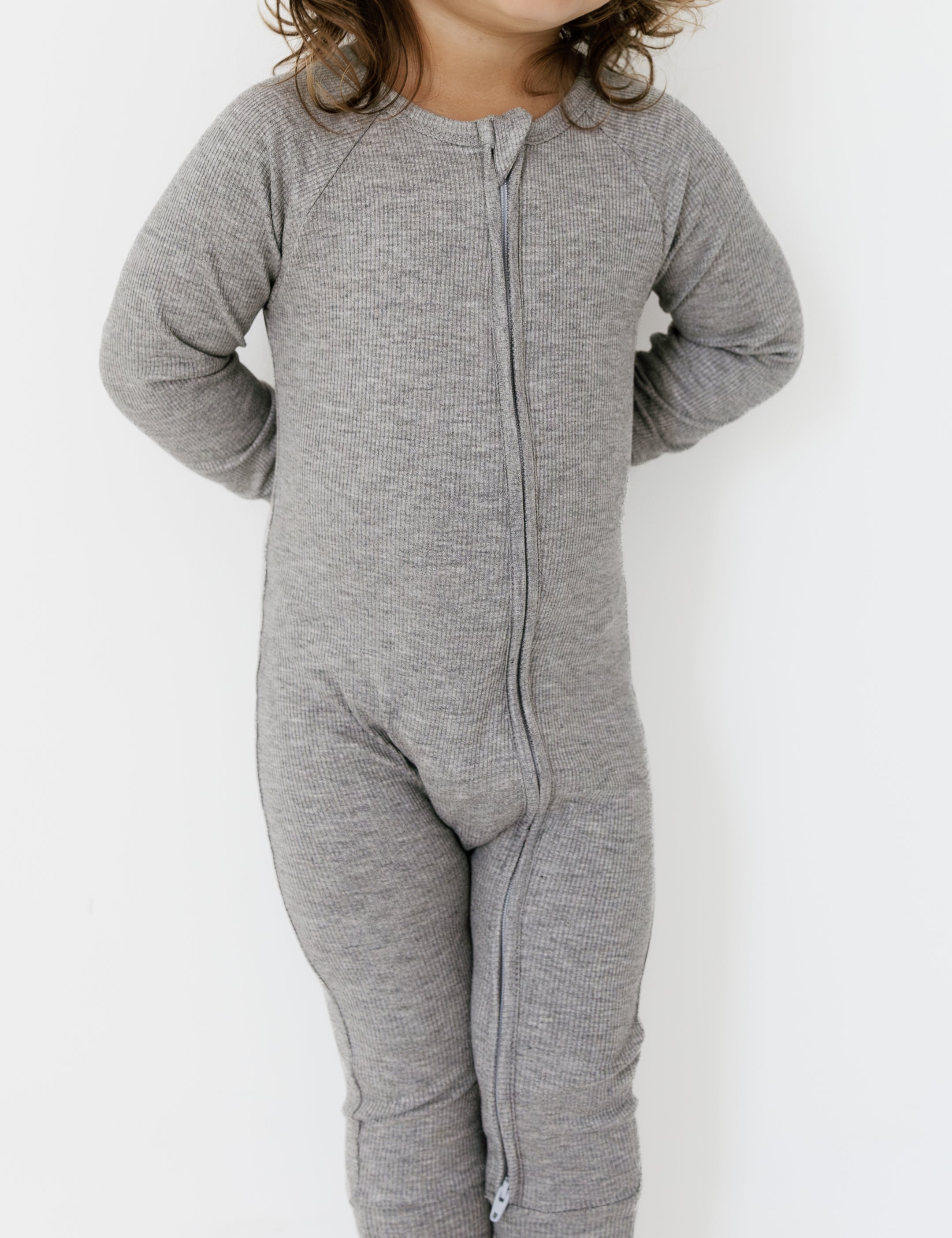 PDP-HudsonGray-Zipper2_2x_20071b13-268d-4200-a093-59d16a8a5ad4.jpg