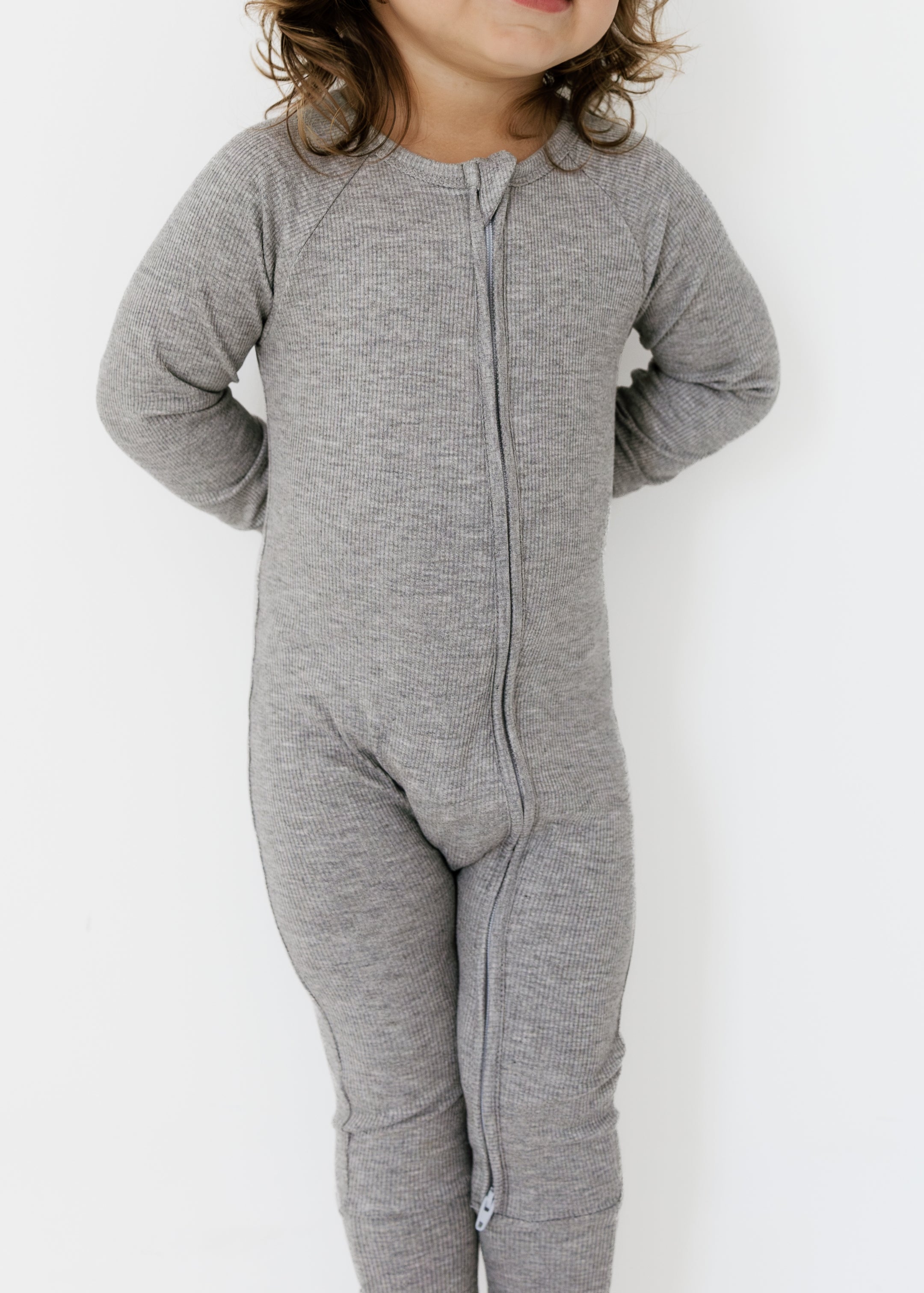 PDP-HudsonGray-Zipper2_2x_20071b13-268d-4200-a093-59d16a8a5ad4.jpg