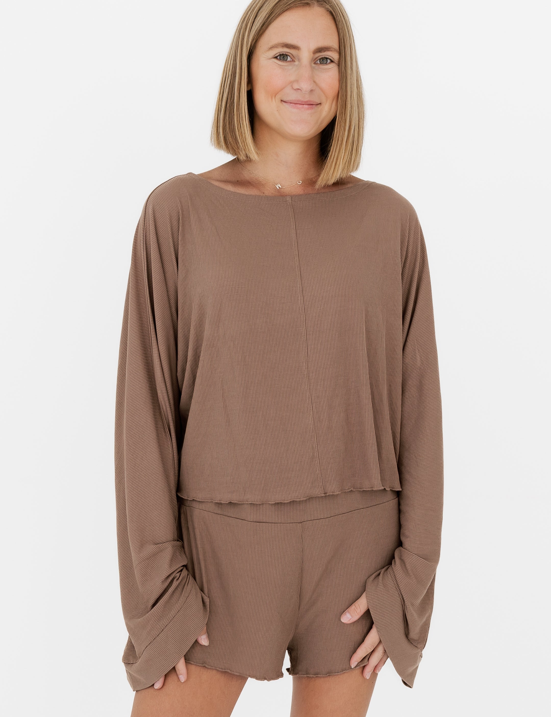 PDP-MadisonBrown-RelaxedWomens1_2x_2cc4142e-ef00-4699-8f8a-65cab4cbdd17.jpg