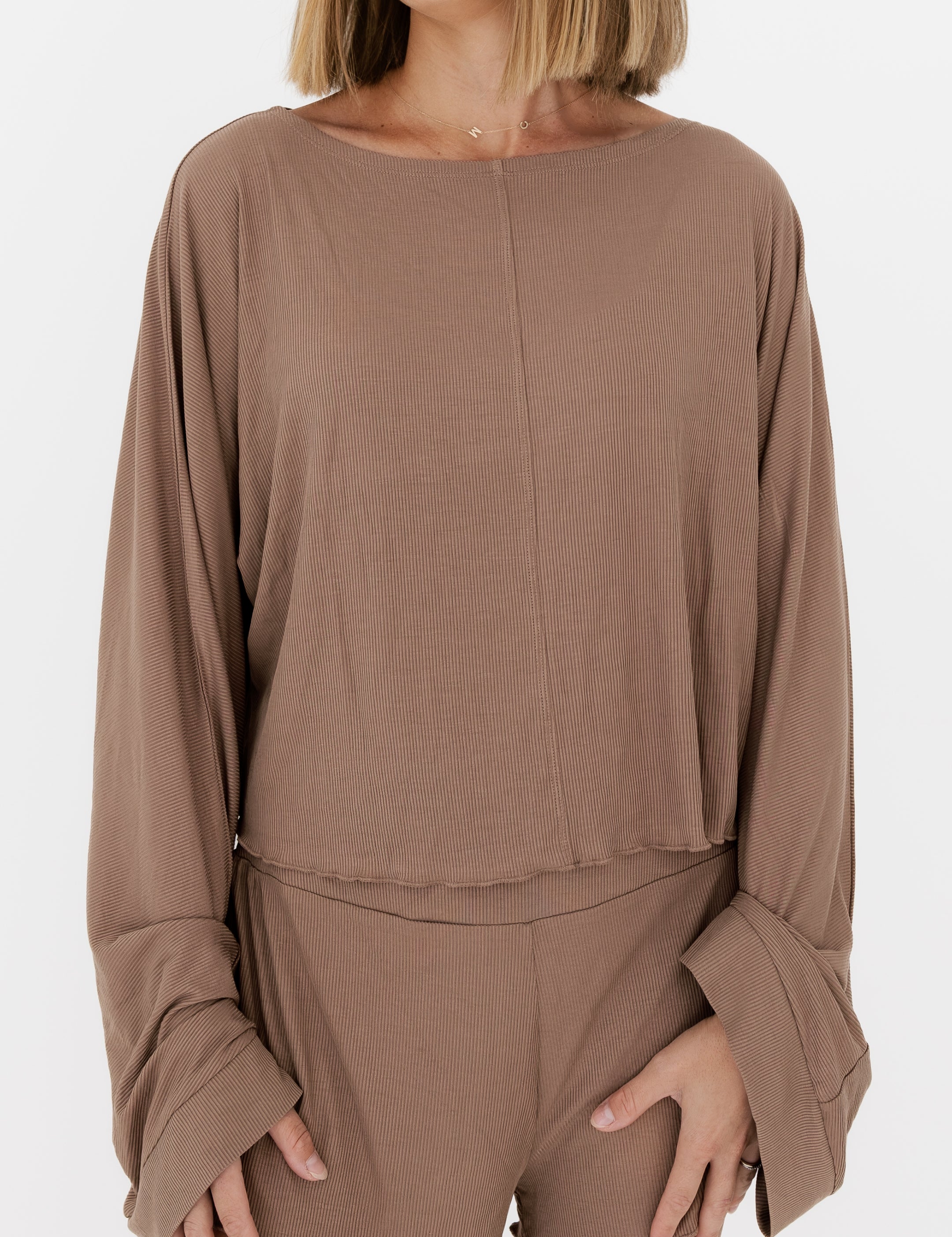 PDP-MadisonBrown-RelaxedWomens2_2x_e55e0129-22ad-4b45-8e7d-150934fdf015.jpg