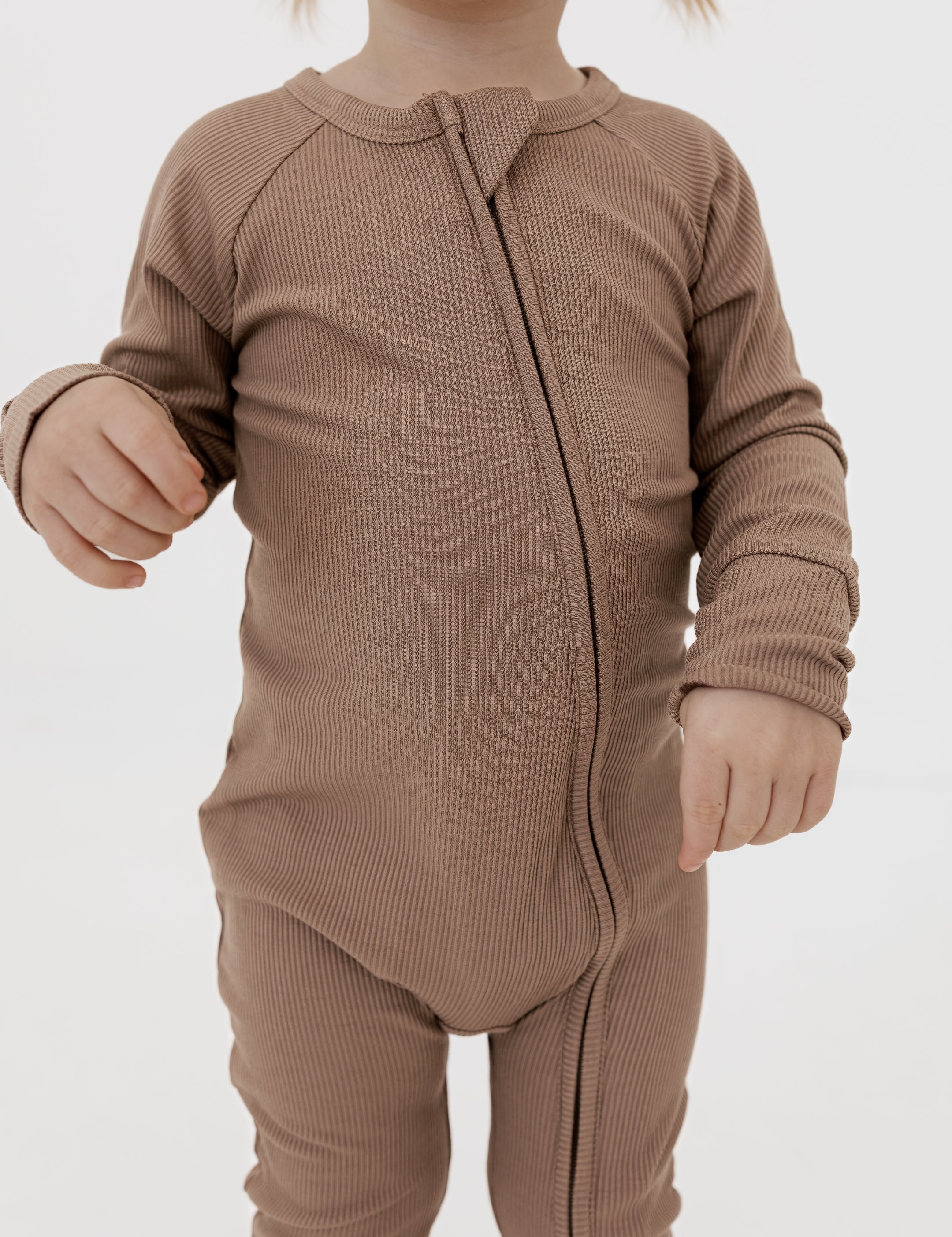 PDP-MadisonBrown-Zipper2_2x_a5dd3dd4-c089-4020-8304-cb2ec45cc719.jpg