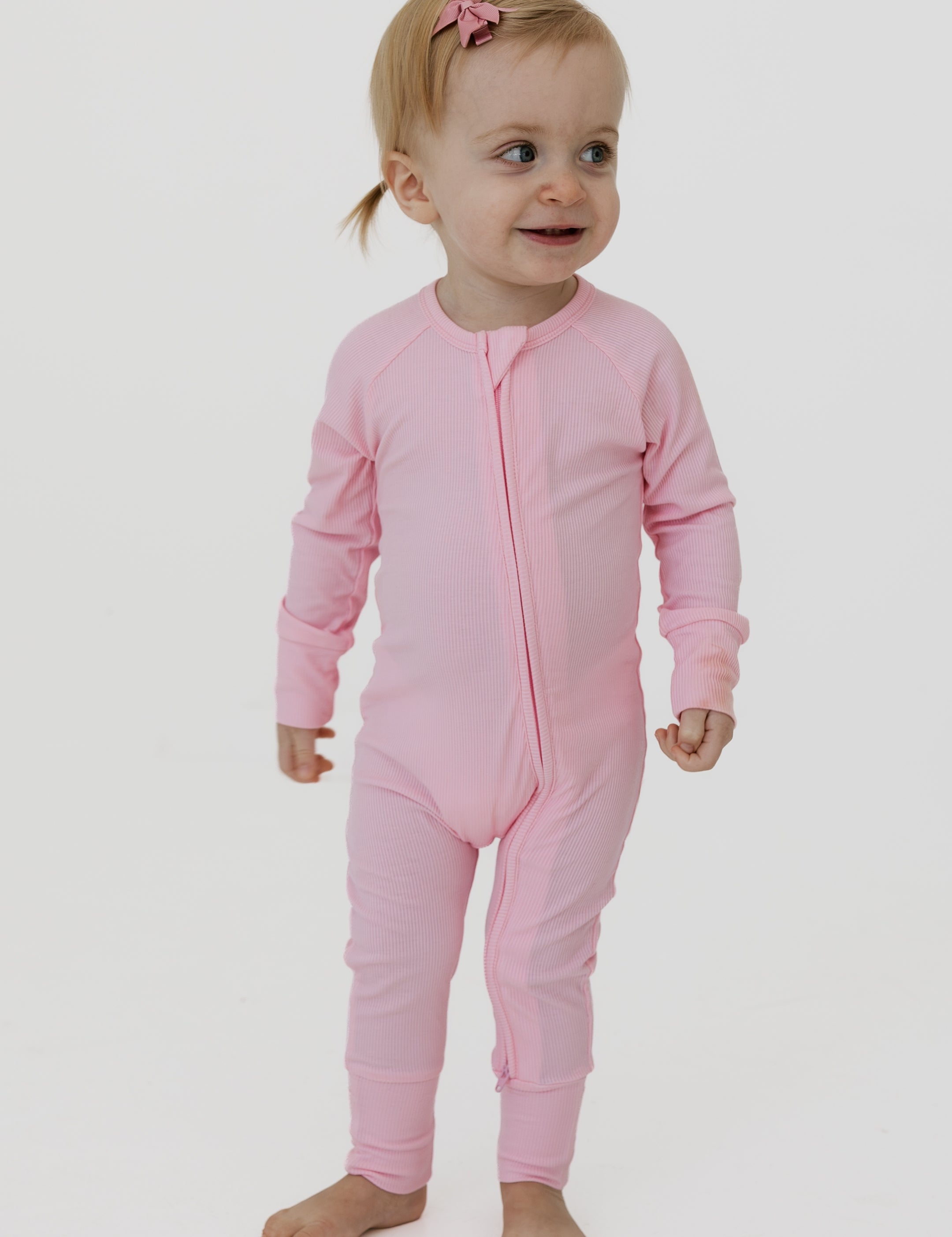 PDP-MercerPink-Zipper1_2x_261aae2d-ba4a-4e46-b2e7-eaca74c870e9.jpg
