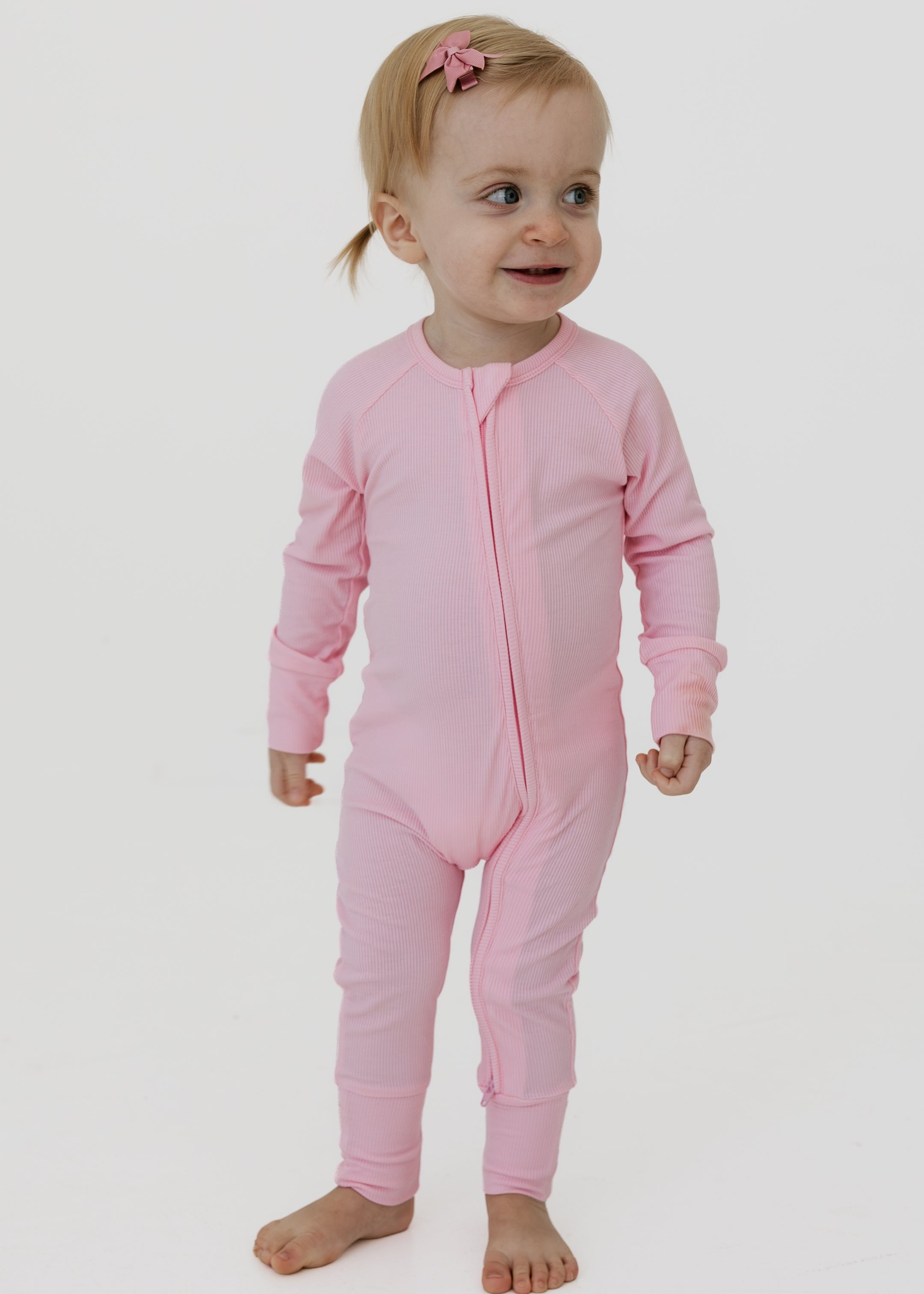 PDP-MercerPink-Zipper1_2x_261aae2d-ba4a-4e46-b2e7-eaca74c870e9.jpg