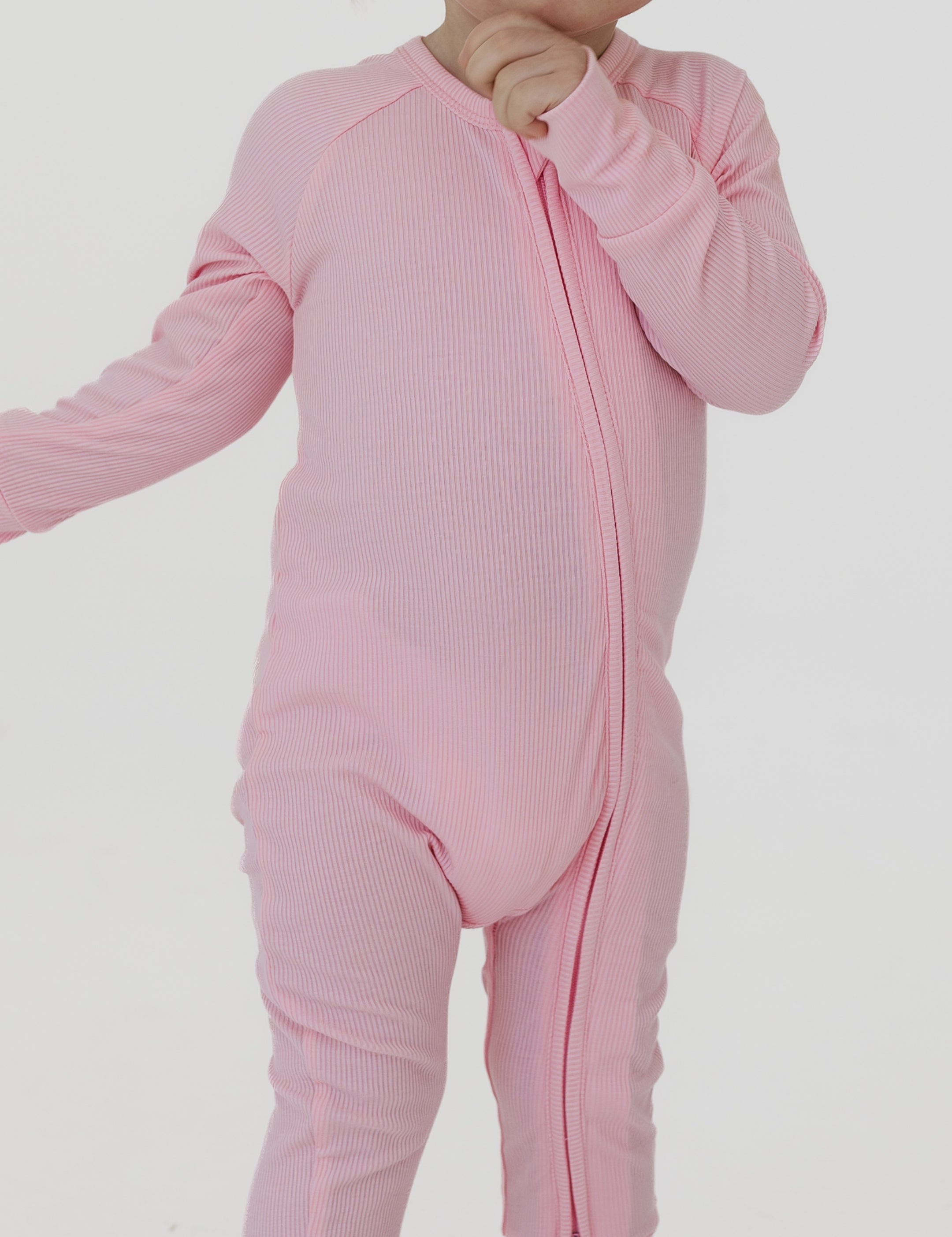 PDP-MercerPink-Zipper2_2x_65a09d8d-23df-4173-8ae9-8fbf1cd4db07.jpg