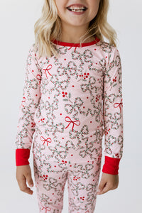 Mistletoe Bows Two Piece Set