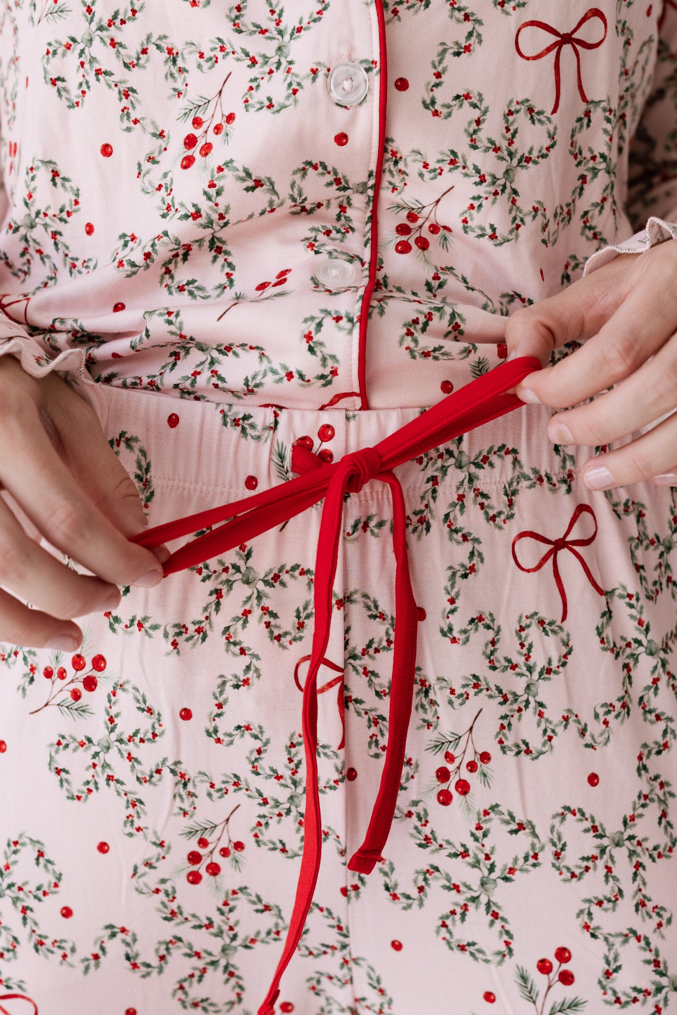 Mistletoe Bows Women's Long Sleeve Ruffle Set