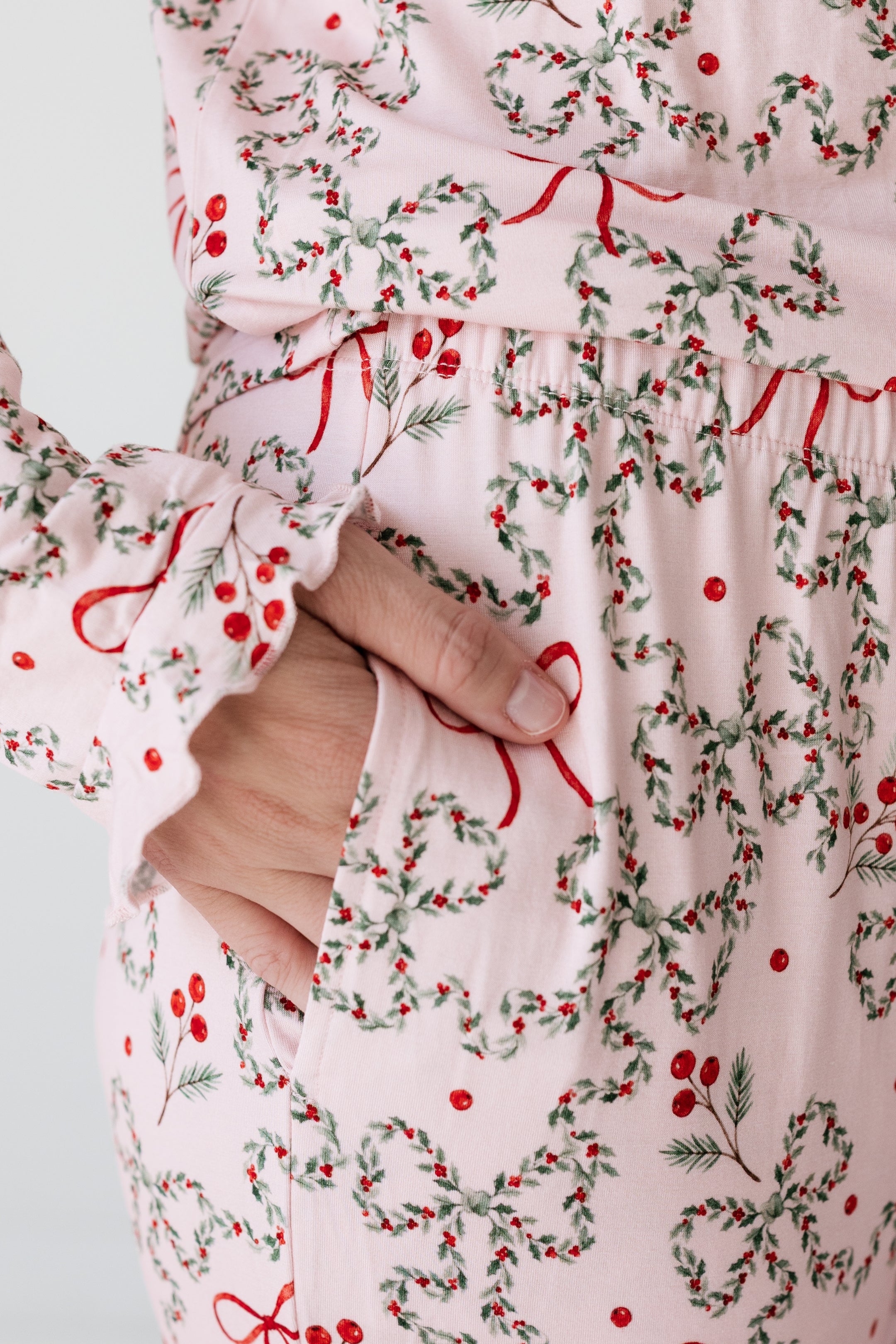 Mistletoe Bows Women's Long Sleeve Ruffle Set