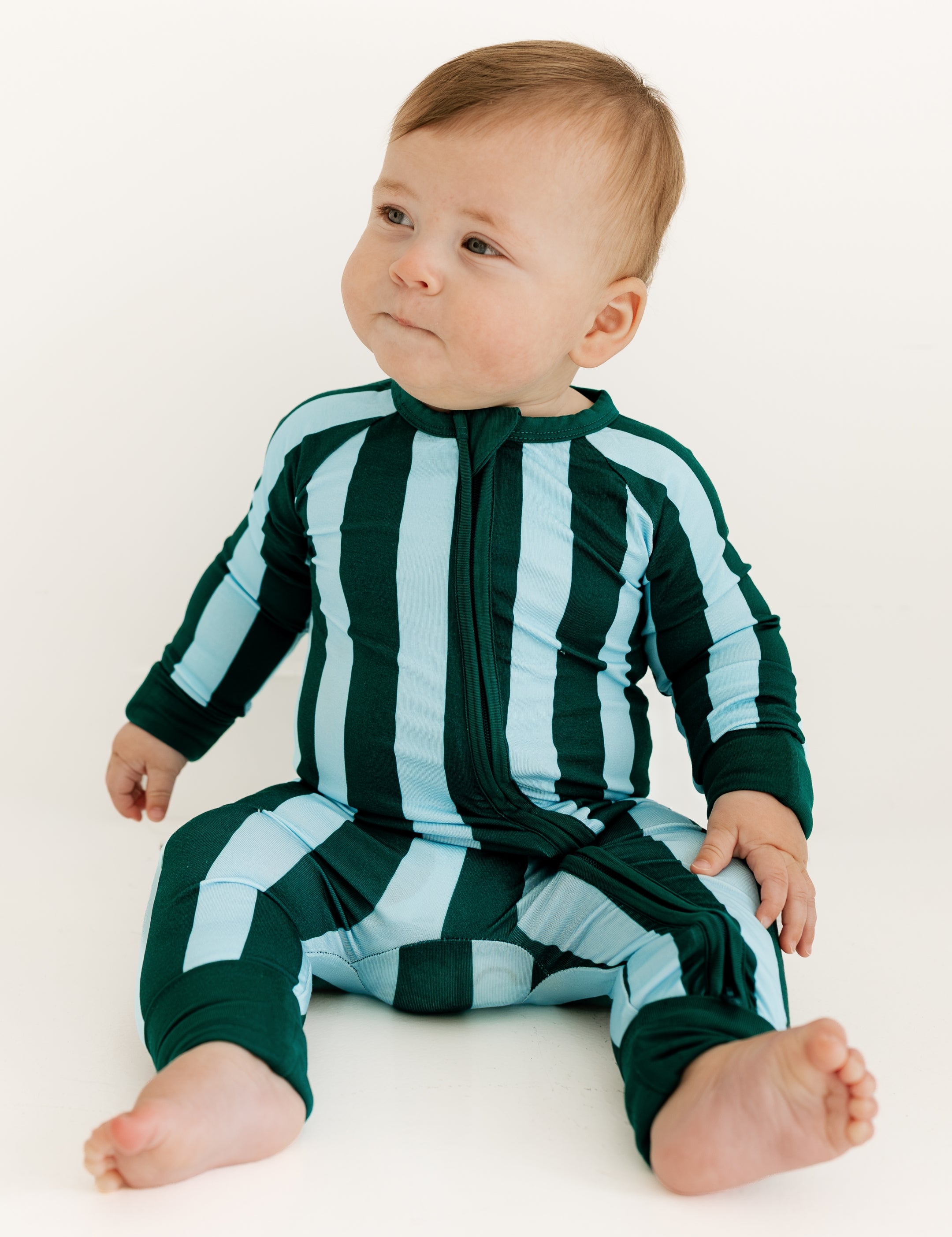 PDP-NashStripe-Zipper-1_2x_1d80e026-15ac-4042-907c-3e8e45383232.jpg