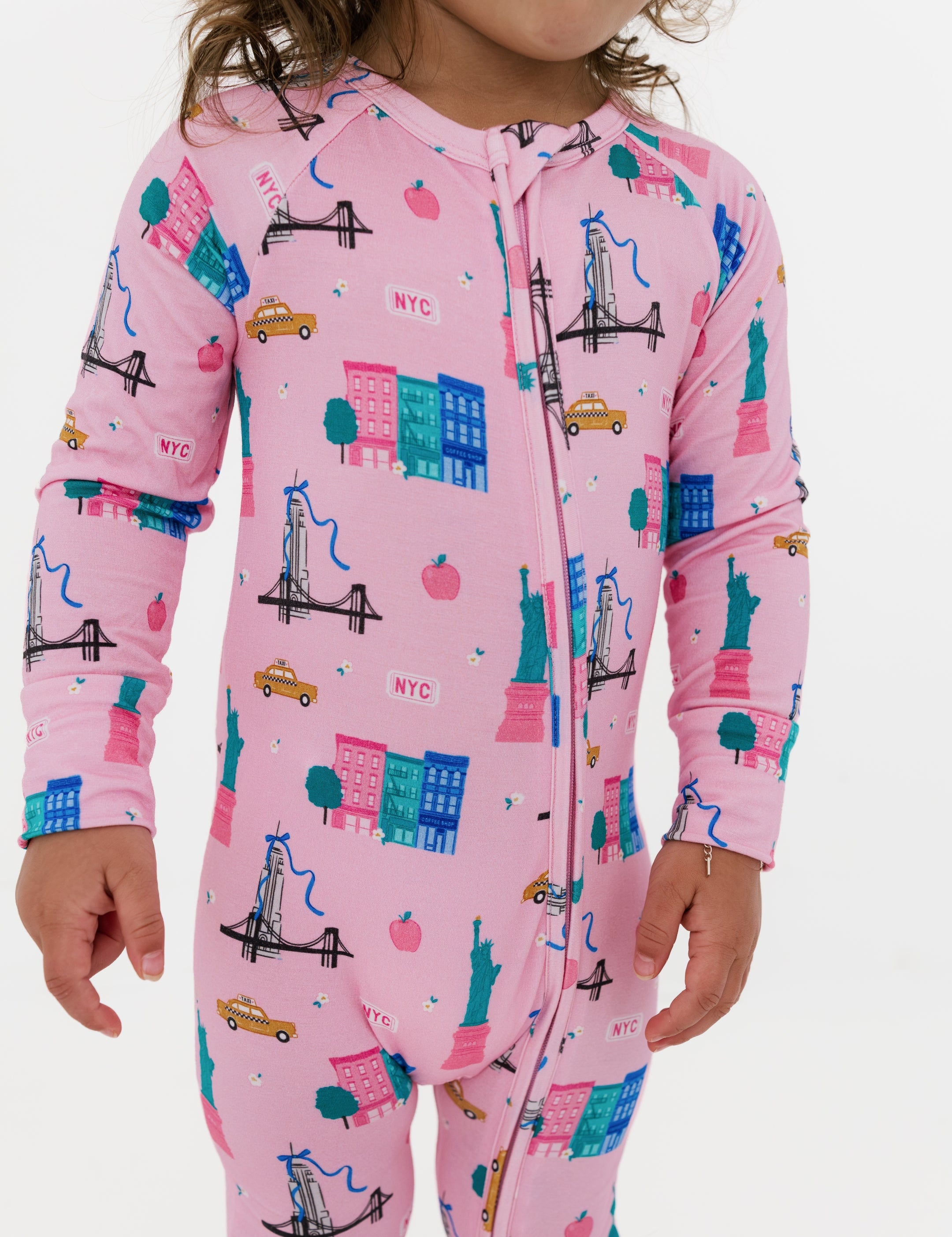 PDP-PinkBigAppleDreams-Zipper2_2x_a577c8c3-188c-425e-9986-74eaaefca4cc.jpg