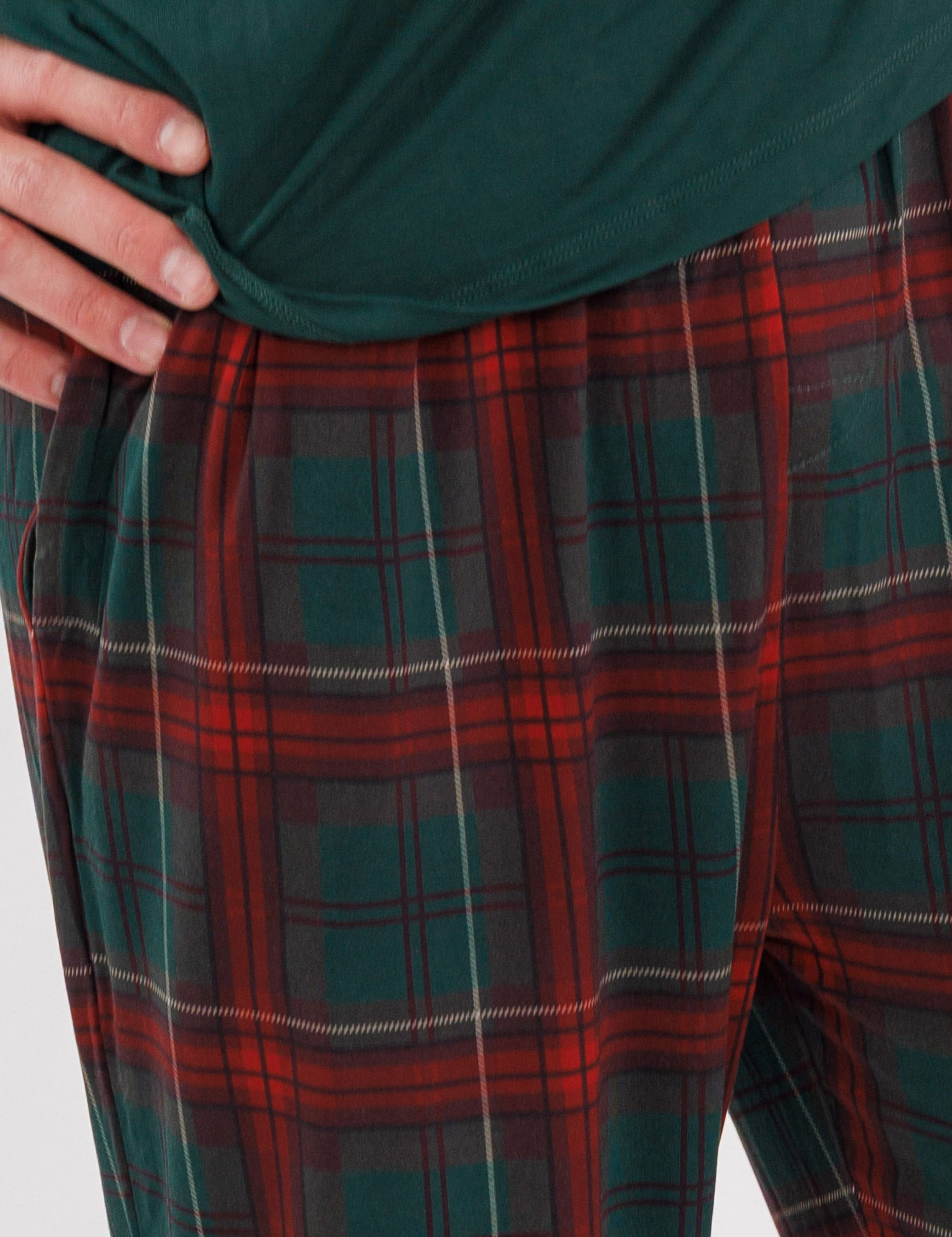 PDP-Plaid-MensPants-2_2x_b955db25-69b2-41d0-9d6e-a5f21a81d2de.jpg