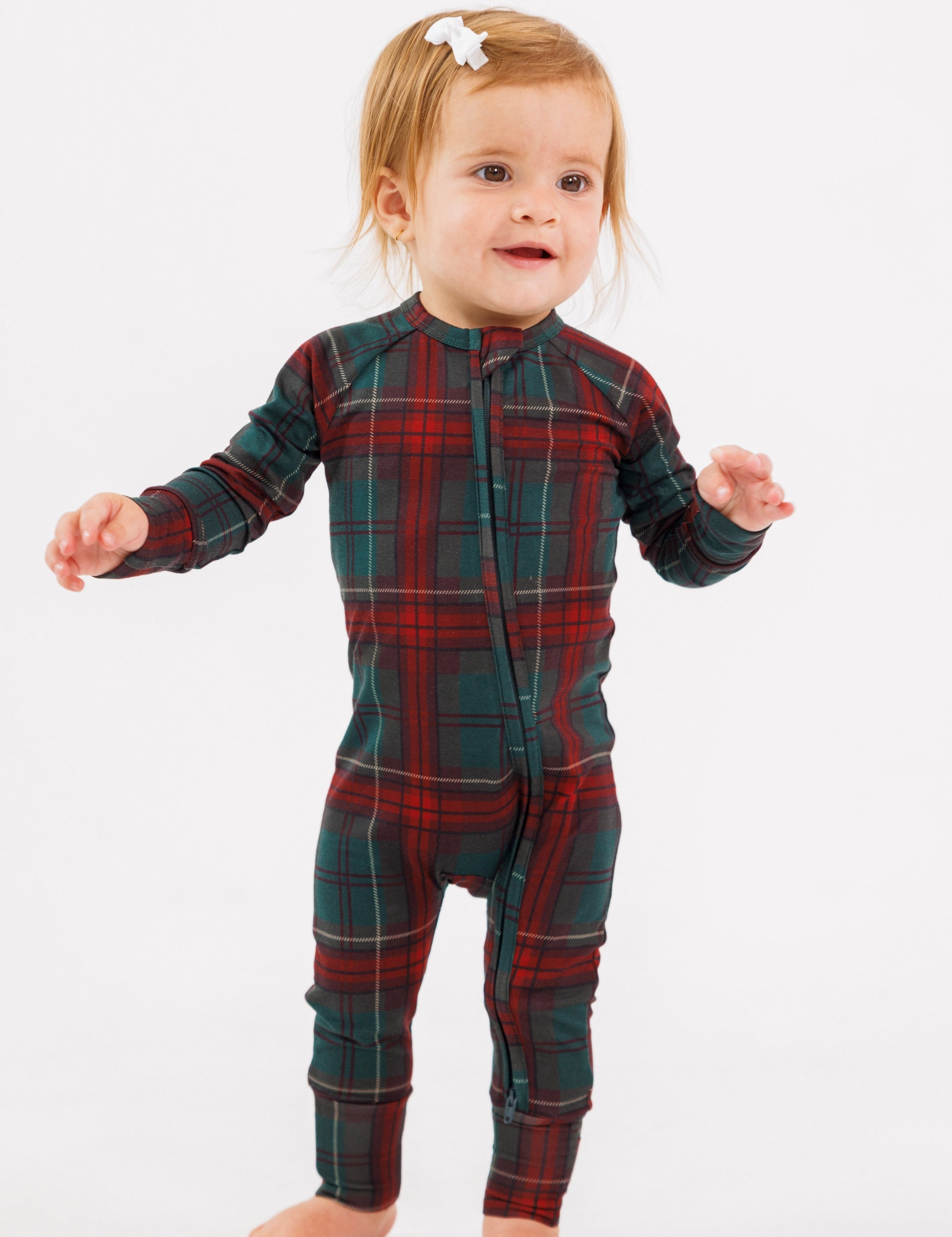 PDP-Plaid-Zipper-1_2x_20265f08-763e-4d6e-9e88-6eac7488ddd3.jpg