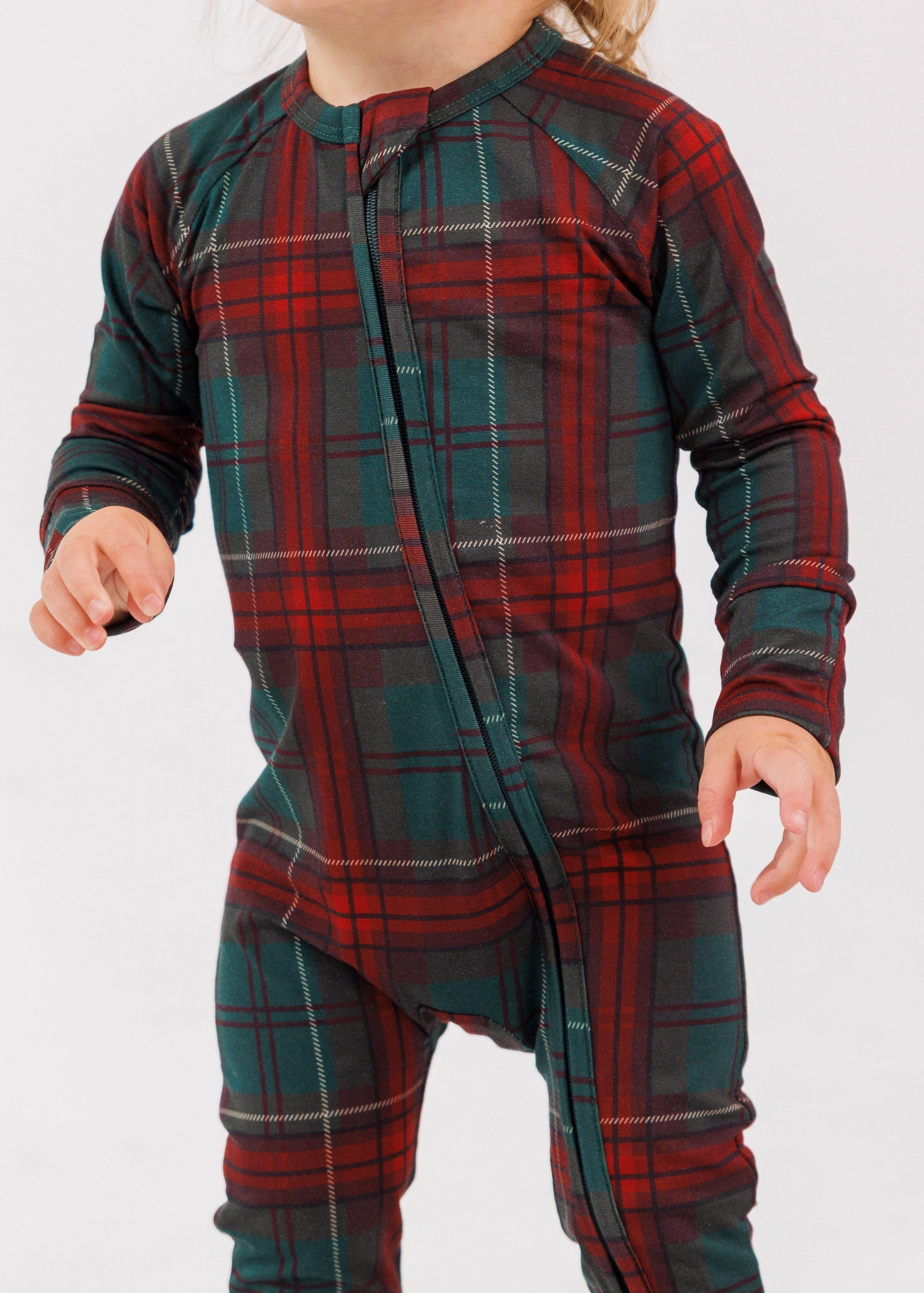 PDP-Plaid-Zipper-2_2x_947054a5-1862-4ac2-a3eb-cbc4cac30caf.jpg