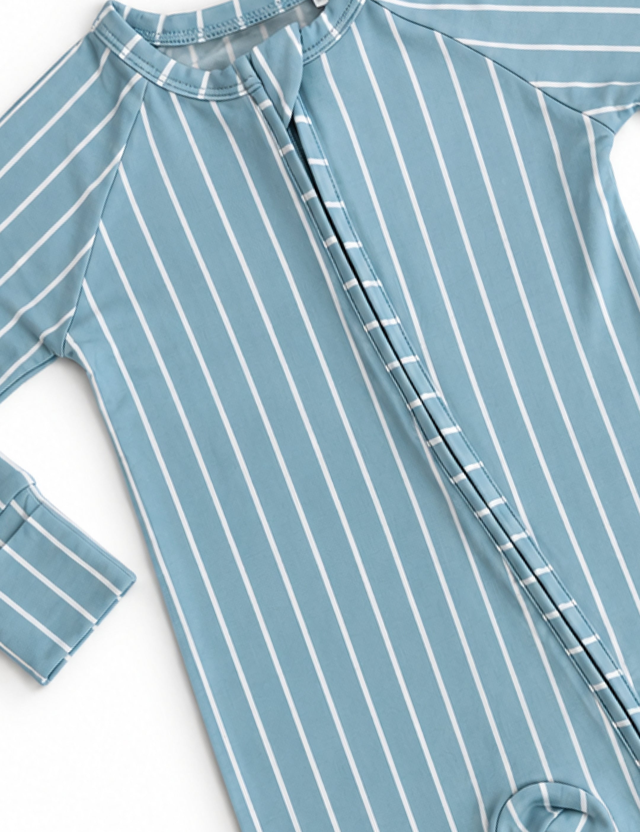 PDP-PowderBlueStripe-Zipper-2_2x_c7725152-1237-412b-af18-4d6b8dc98ebc.jpg