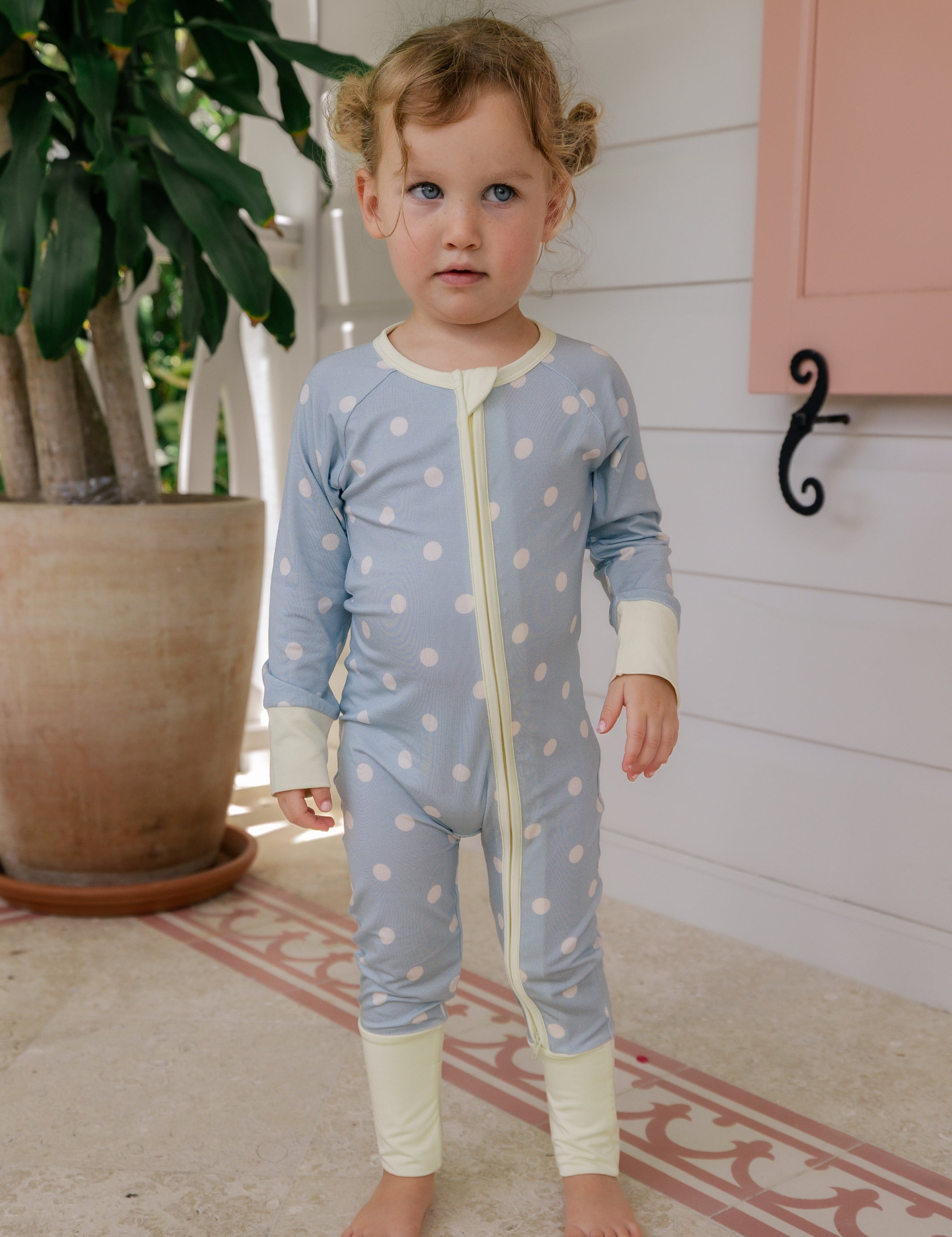 PDP-SeaBluePolkaDot-Zipper-1_2x_4c5114cd-2661-4825-a67e-9cda15ff3f87.jpg