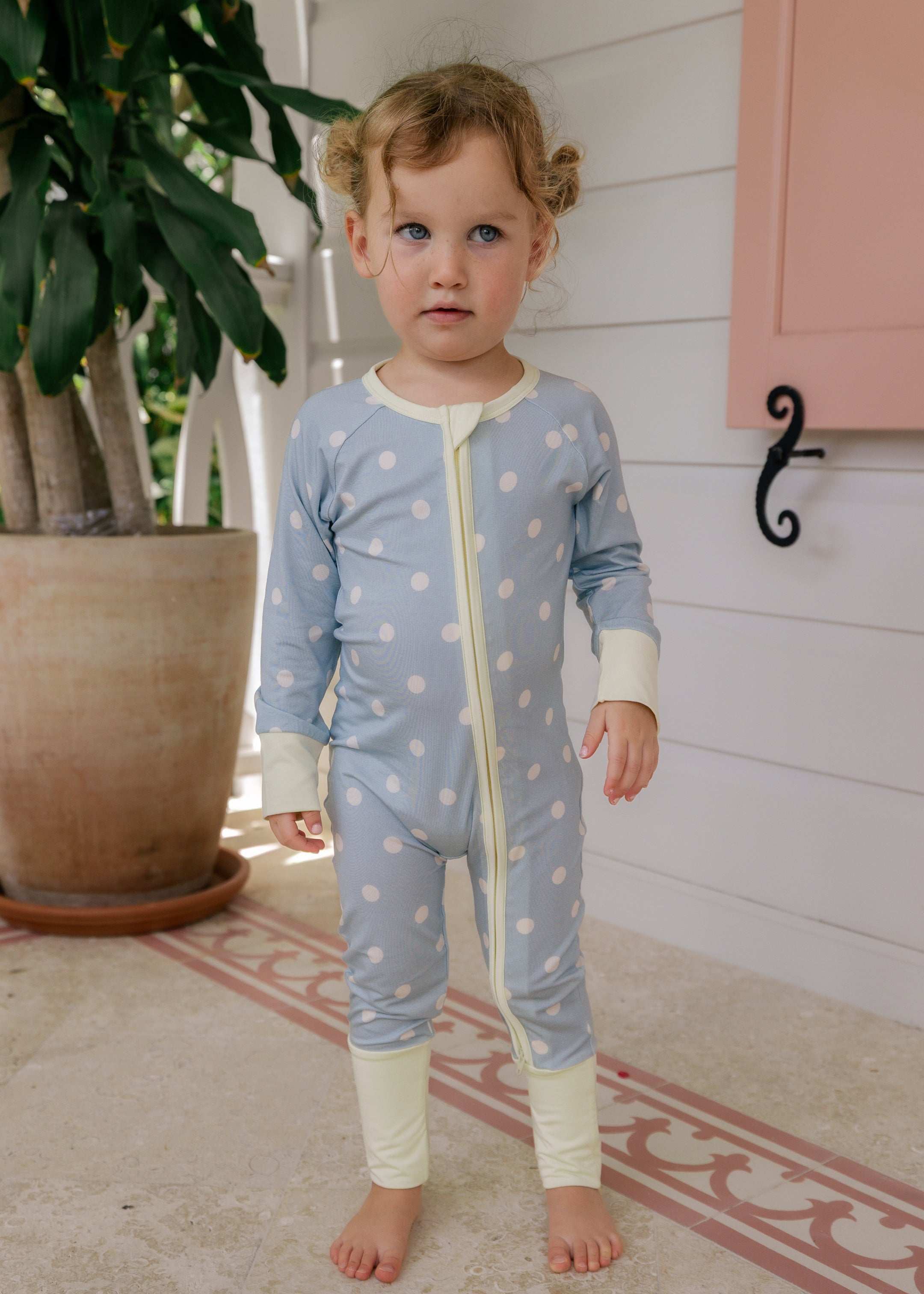PDP-SeaBluePolkaDot-Zipper-1_2x_4c5114cd-2661-4825-a67e-9cda15ff3f87.jpg