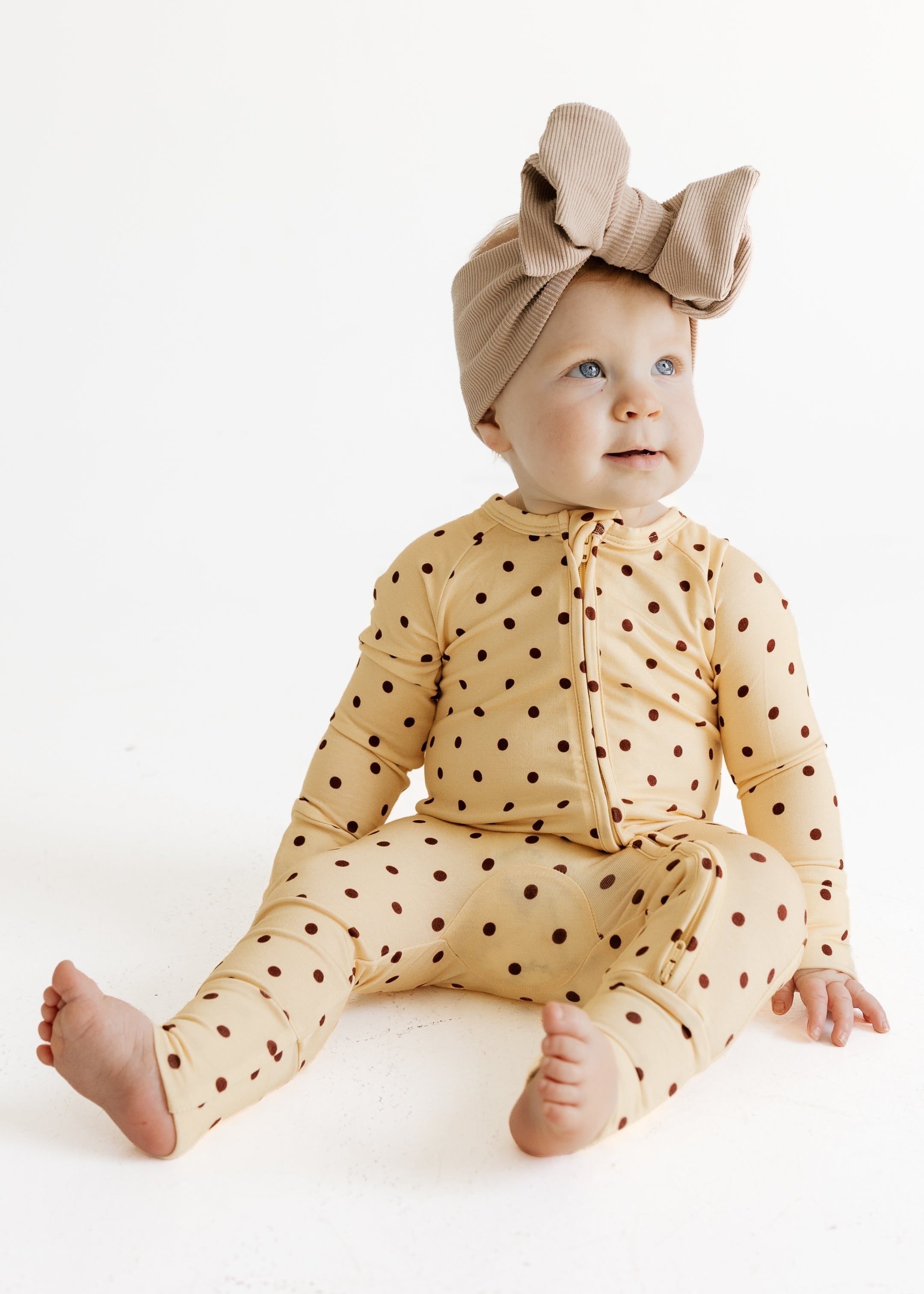 PDP-YellowBrownPolkaDot-Zipper-1_2x_a3b6026a-4be0-48bf-98ea-95972ed7e4d7.jpg