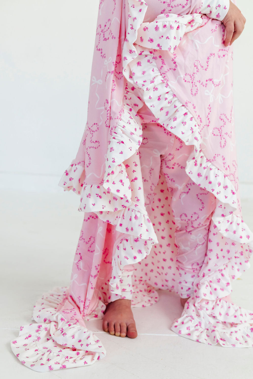 Cora Floral Bows Blanket