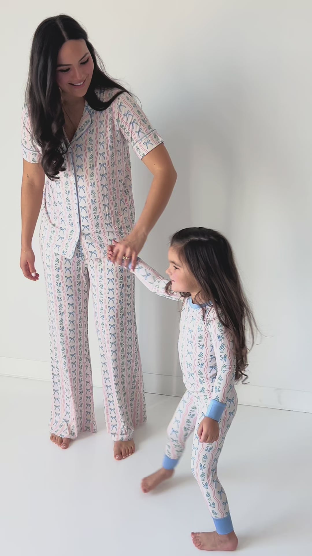 Amelia Bow Women's Set